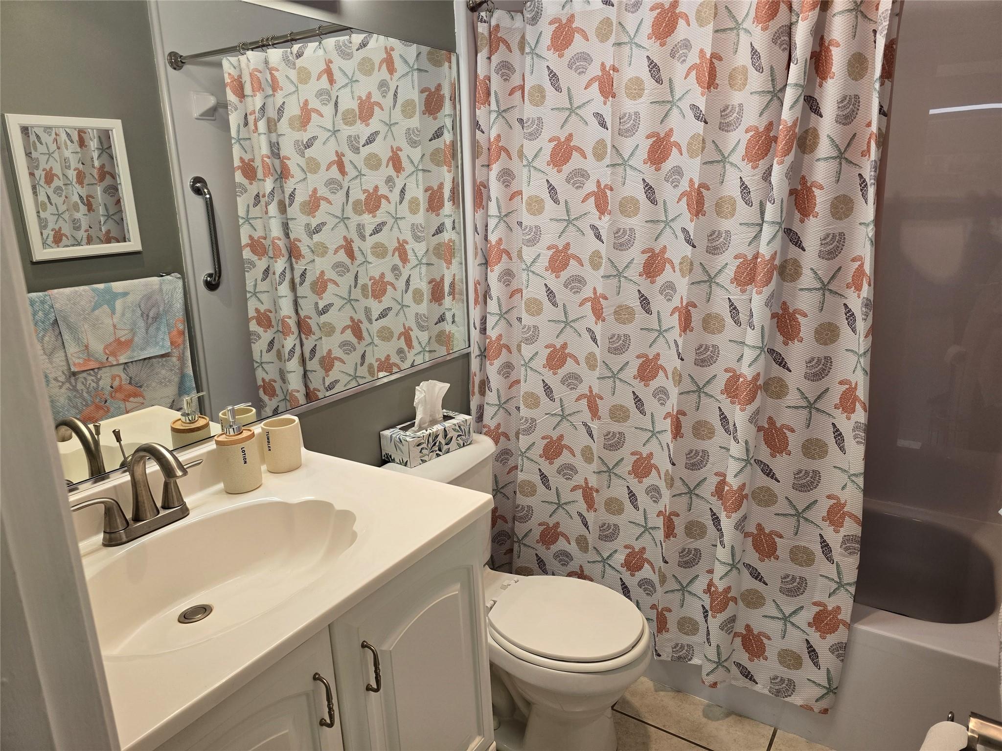 The Meadows condo - Residential