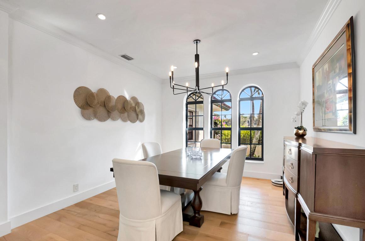 10321 El Paraiso Place S