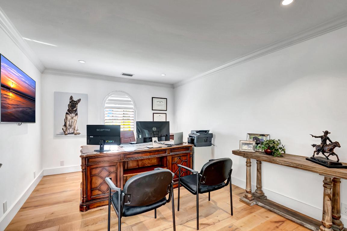 10321 El Paraiso Place S