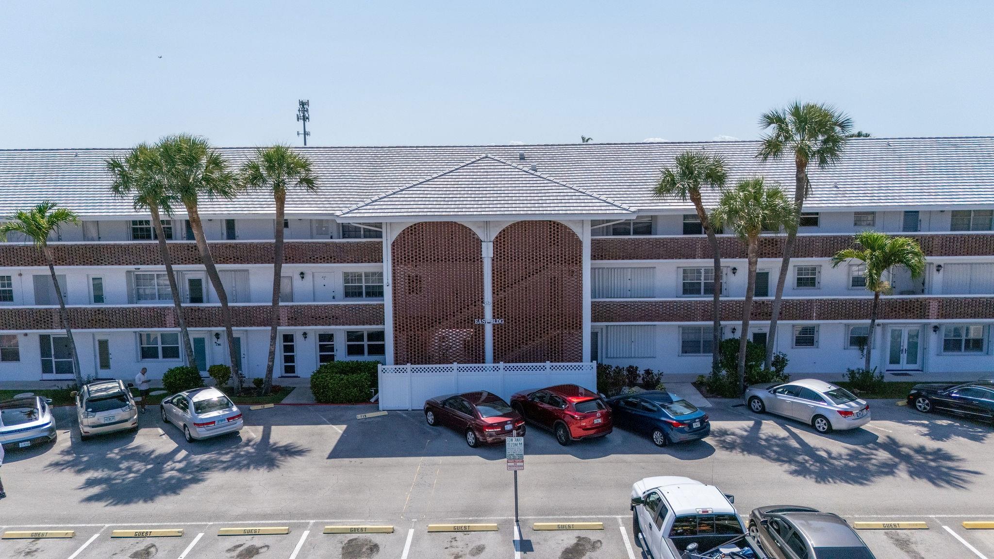 Fully renovated 1BR/1.5BA condo in a sought-after 55+ community in Lighthouse Point. This beautifully updated unit features a spacious layout, new A/C, upgraded stainless steel appliances, and modern finishes throughout. Enjoy serene pool views from your screened-in balcony, perfect for relaxing outdoors year-round. Large primary bedroom with en-suite bath and walk-in closet. Located in a sought-after area, within walking distance to shops, dining, and more. Community amenities include a pool, clubhouse, and beautifully maintained grounds. Ideal for year-round living or a seasonal getaway. Move-in ready!