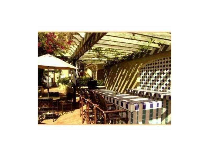 Las Olas By The River - Residential