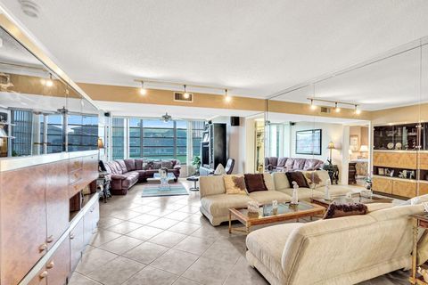 Condominium in Davie FL 1518 Whitehall Dr Dr 12.jpg