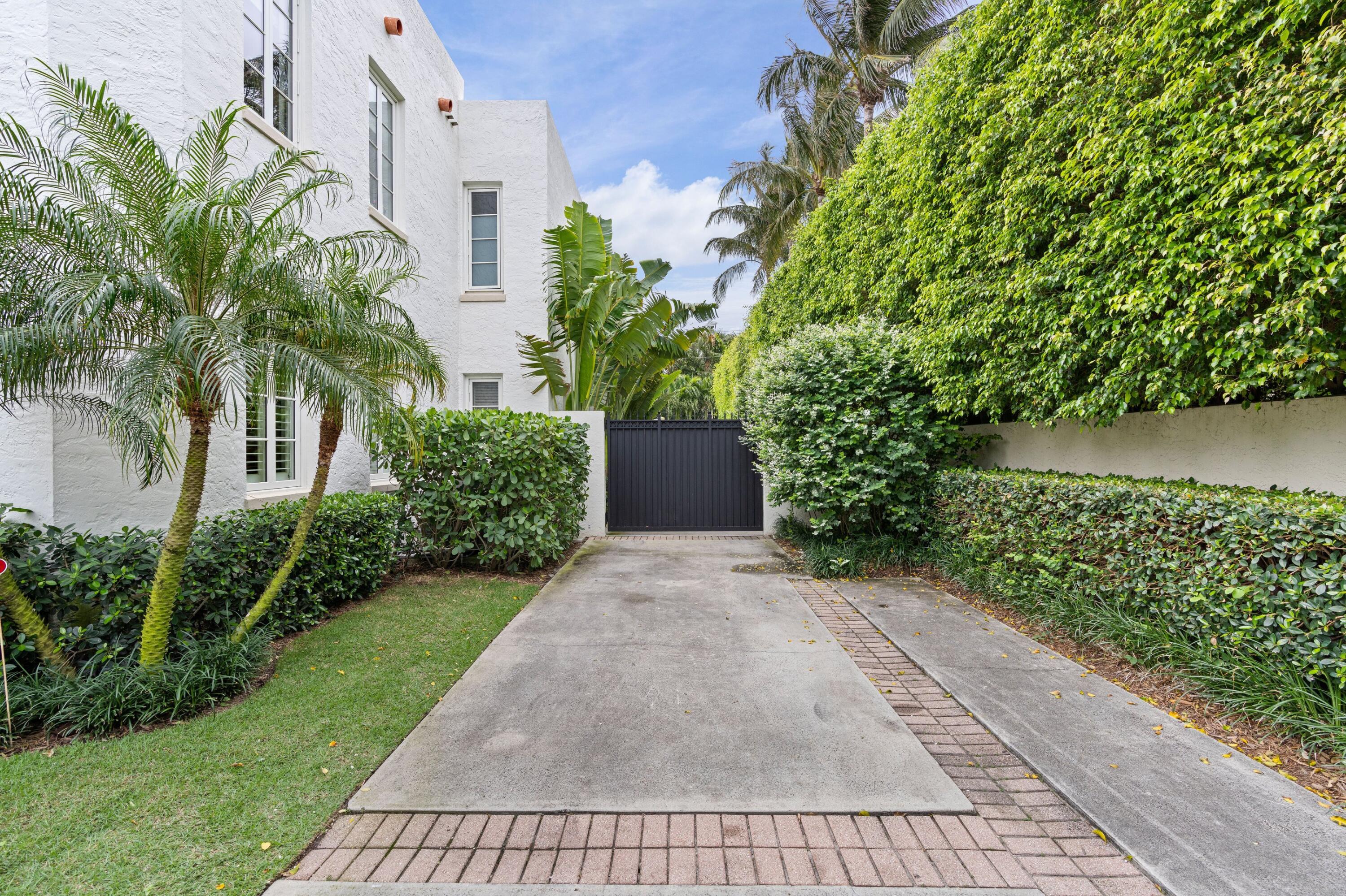 ROYAL PARK - Residential