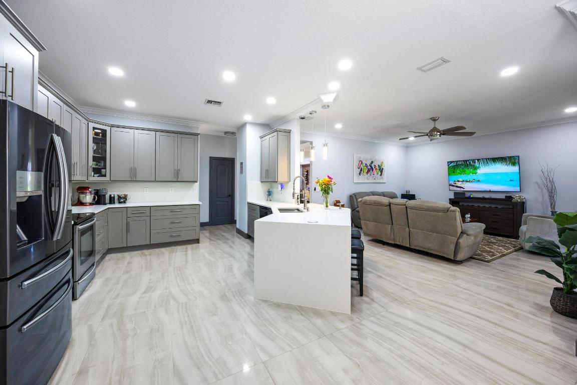 PORT ST LUCIE SECTION 37 - Residential