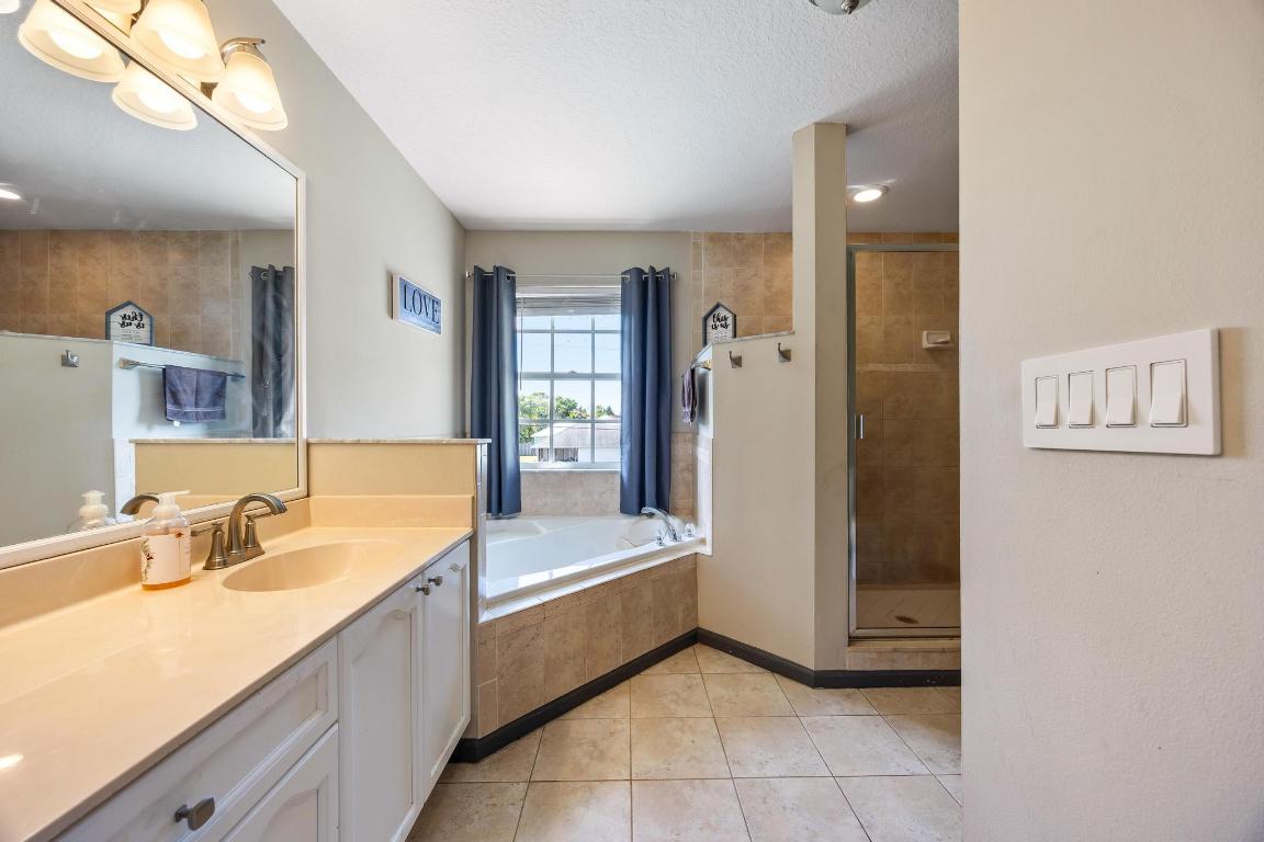 PORT ST LUCIE SECTION 37 - Residential