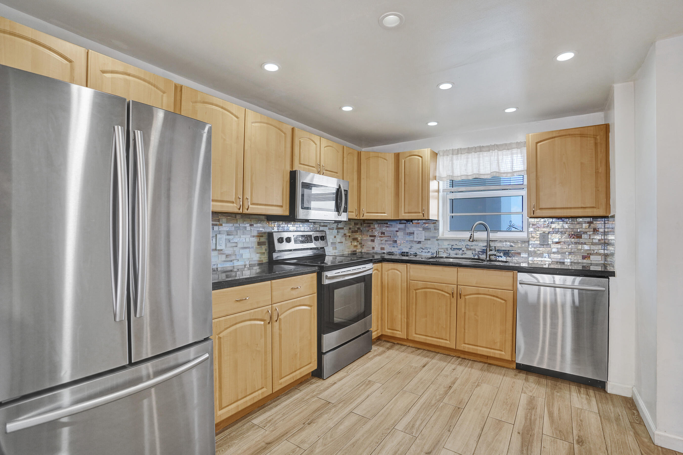 RIDGEVIEW TOWERS CONDO - Residential