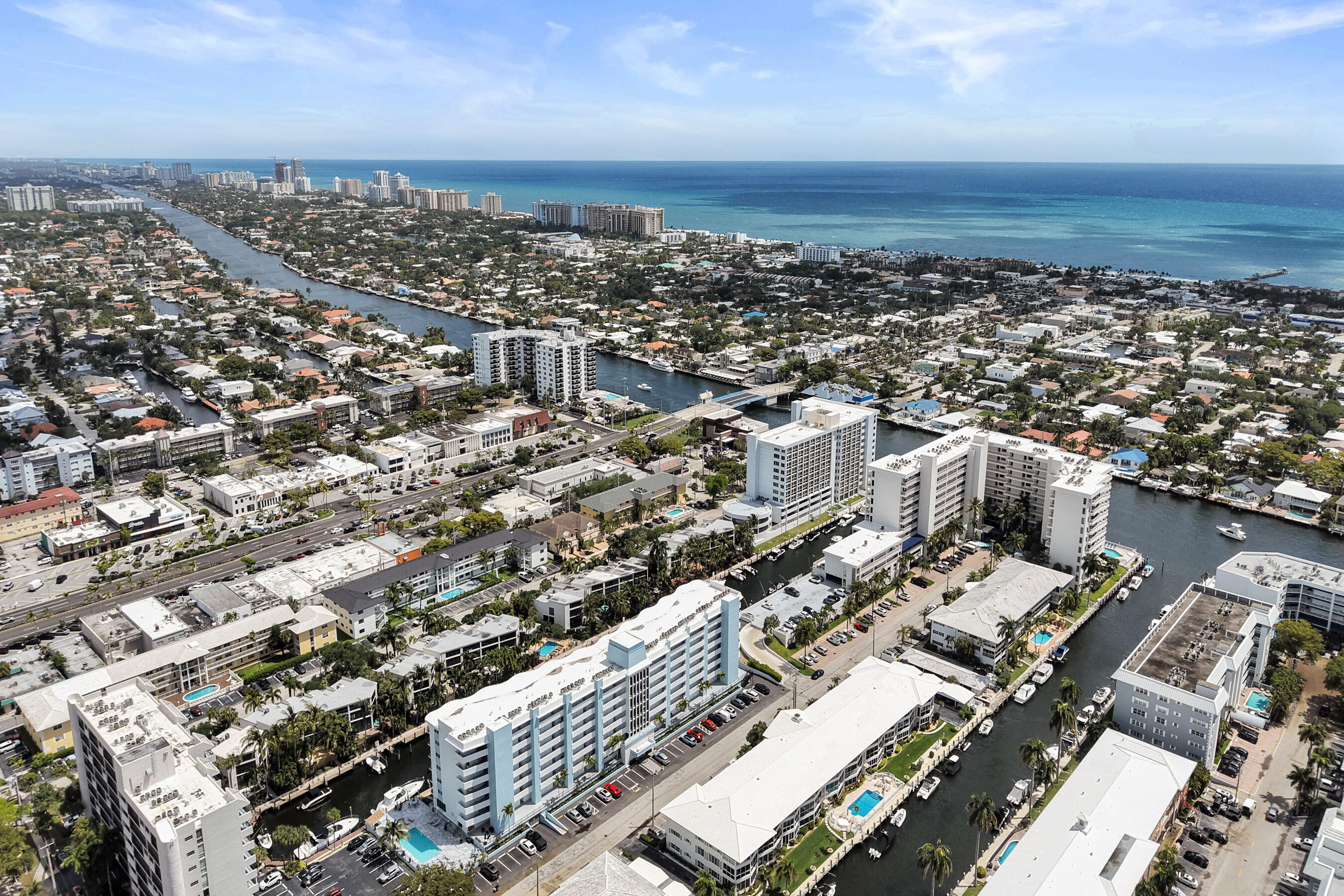 3051 NE 48th Street 702