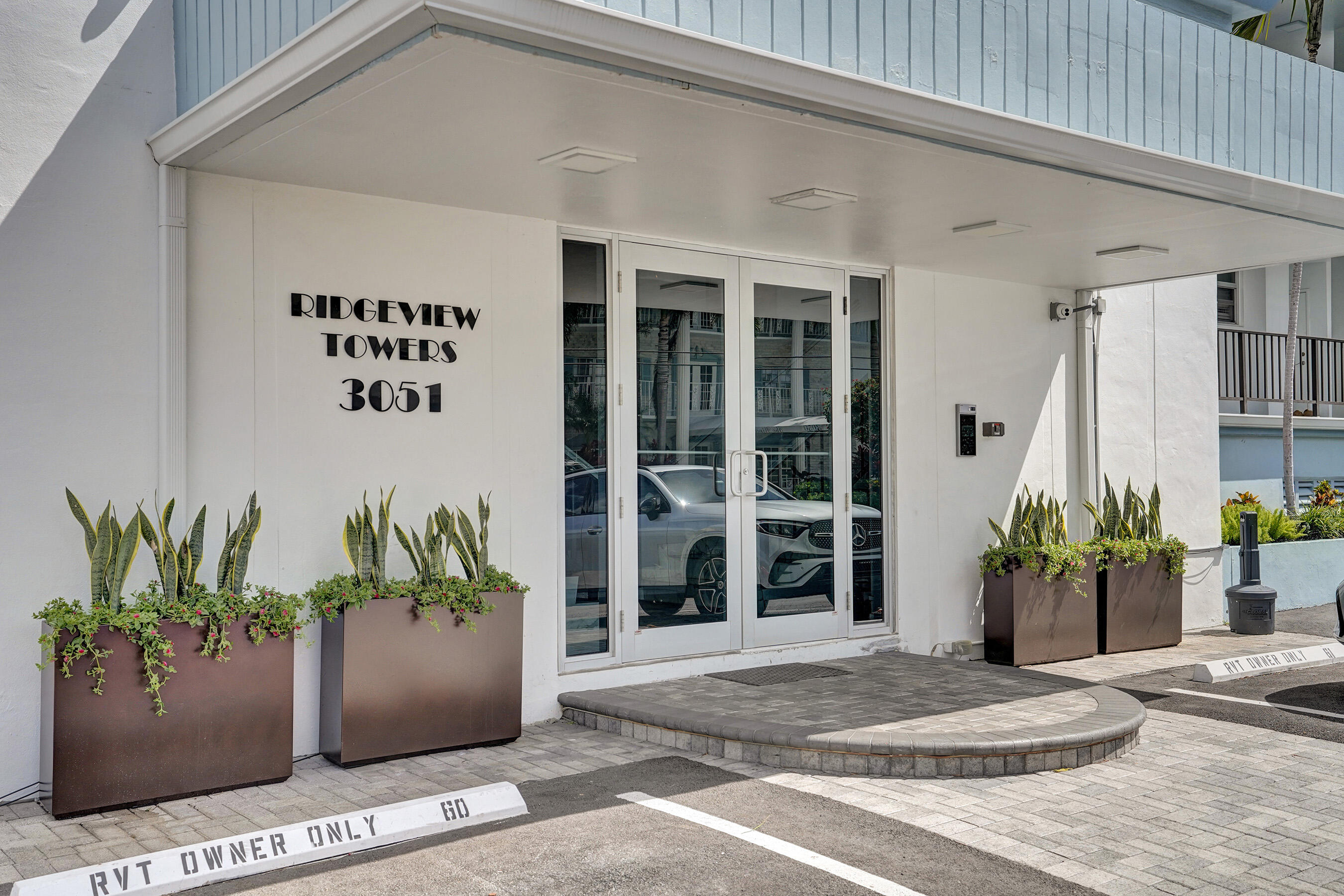 RIDGEVIEW TOWERS CONDO - Residential