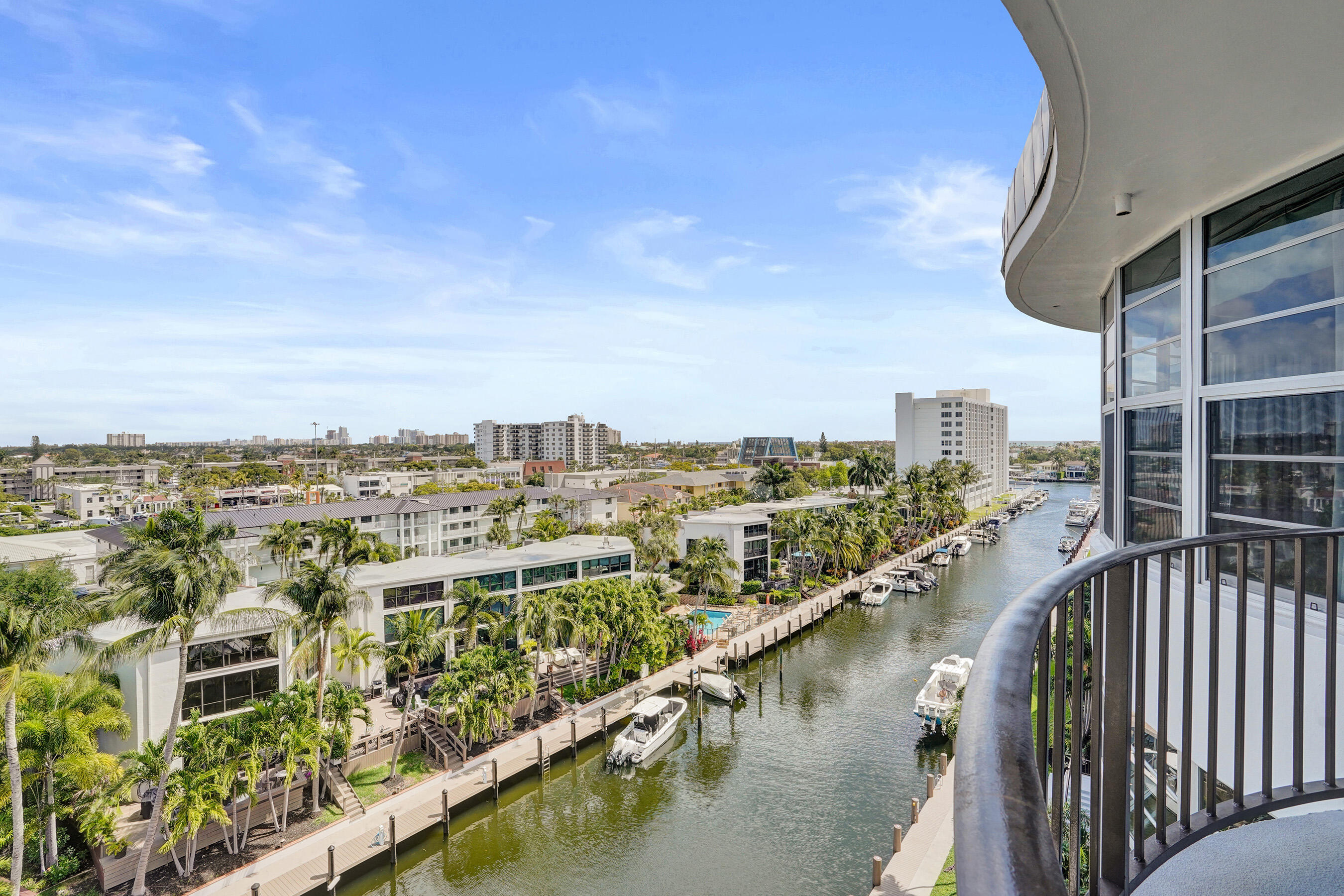 3051 NE 48th Street 702