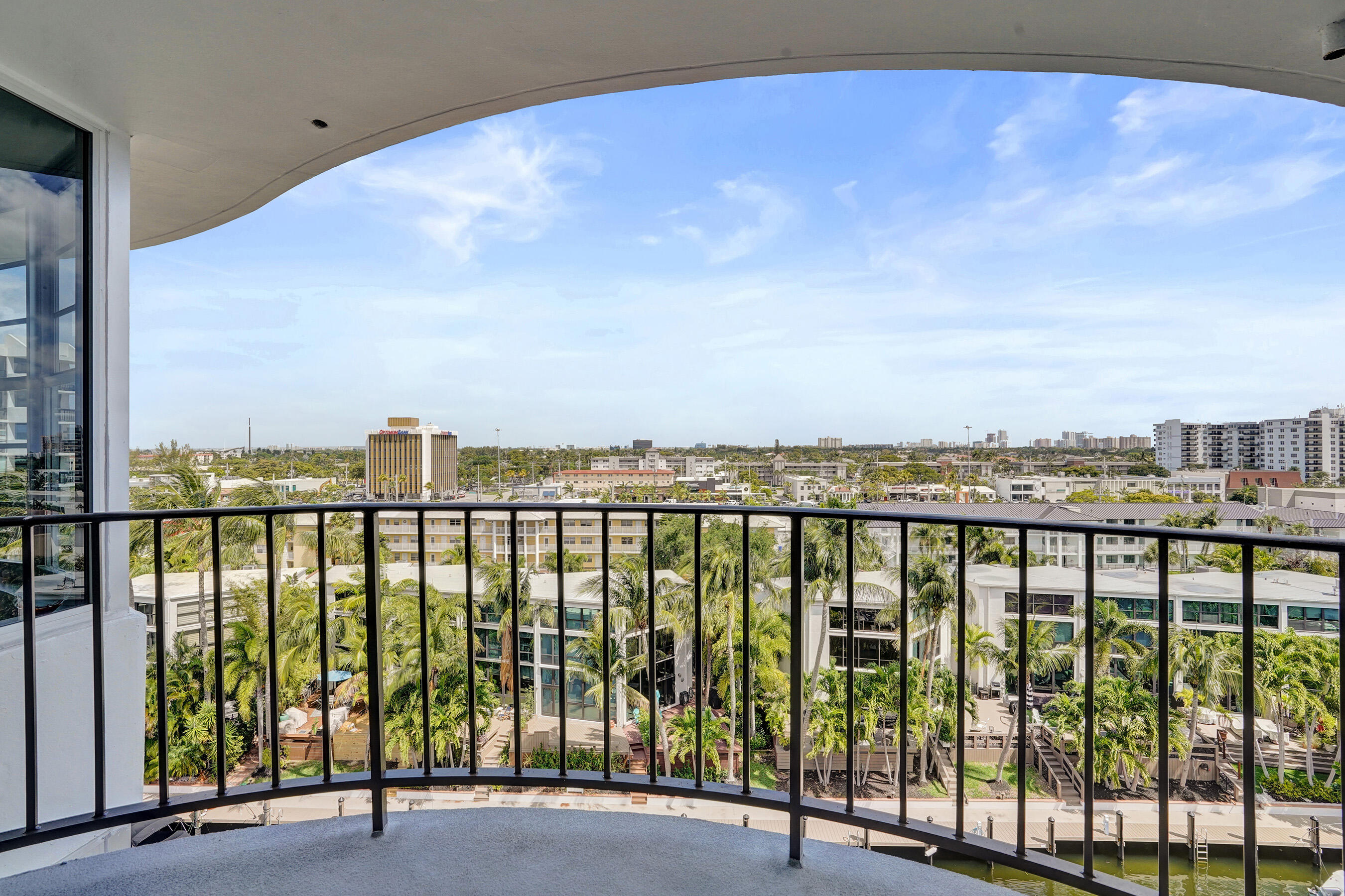 3051 NE 48th Street 702