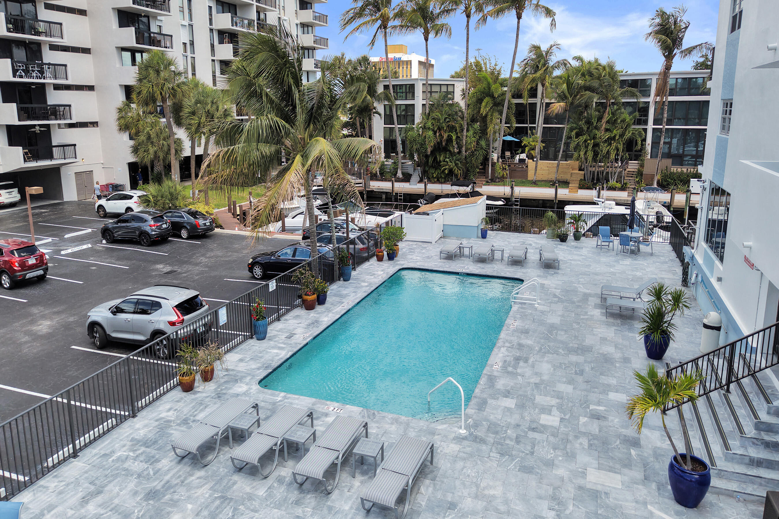 RIDGEVIEW TOWERS CONDO - Residential