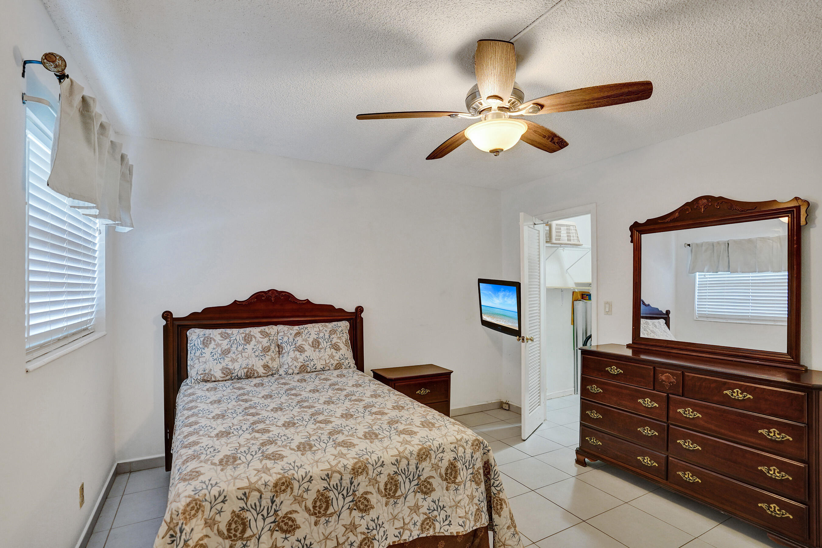 RIDGEVIEW TOWERS CONDO - Residential