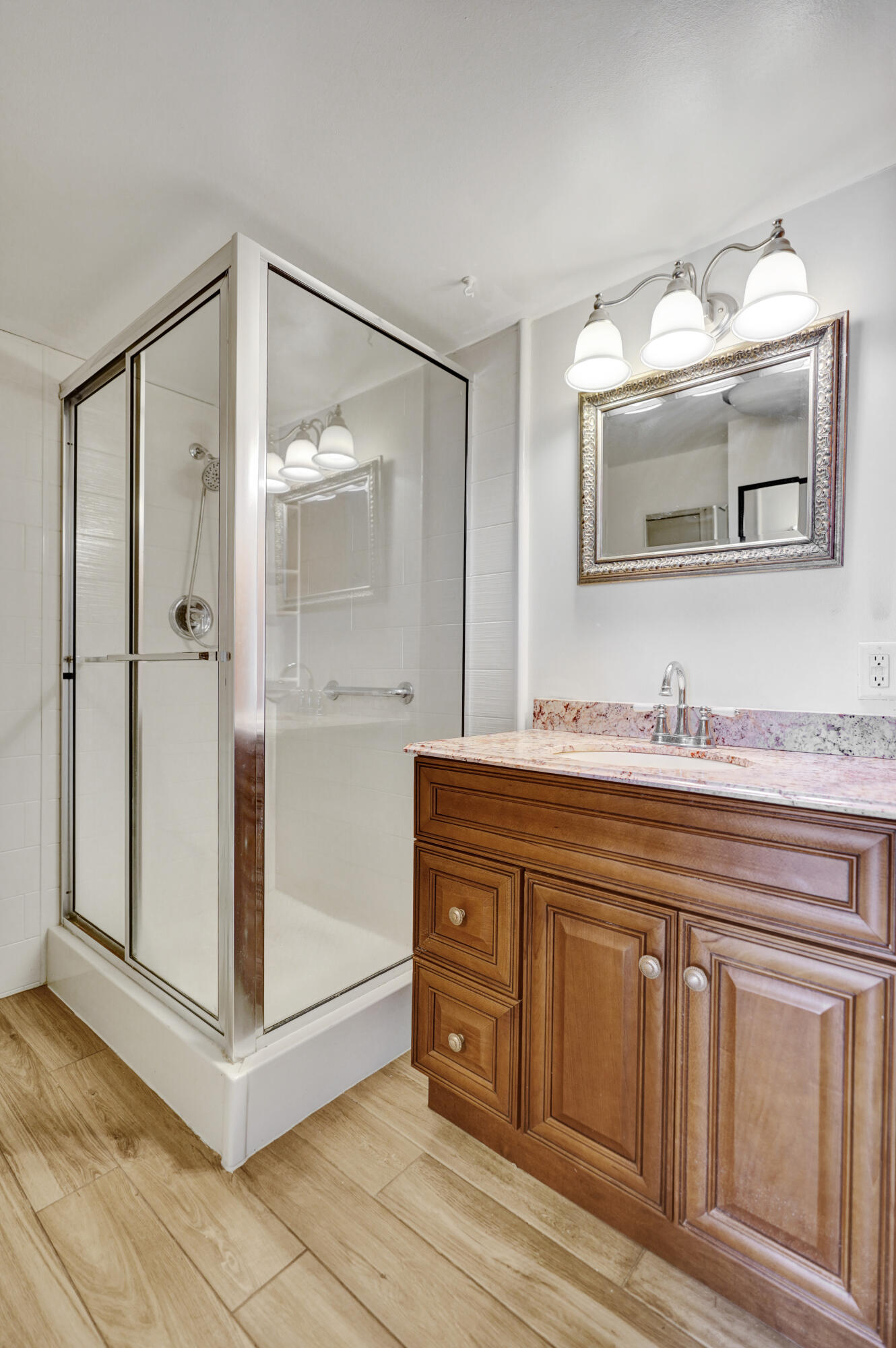 RIDGEVIEW TOWERS CONDO - Residential