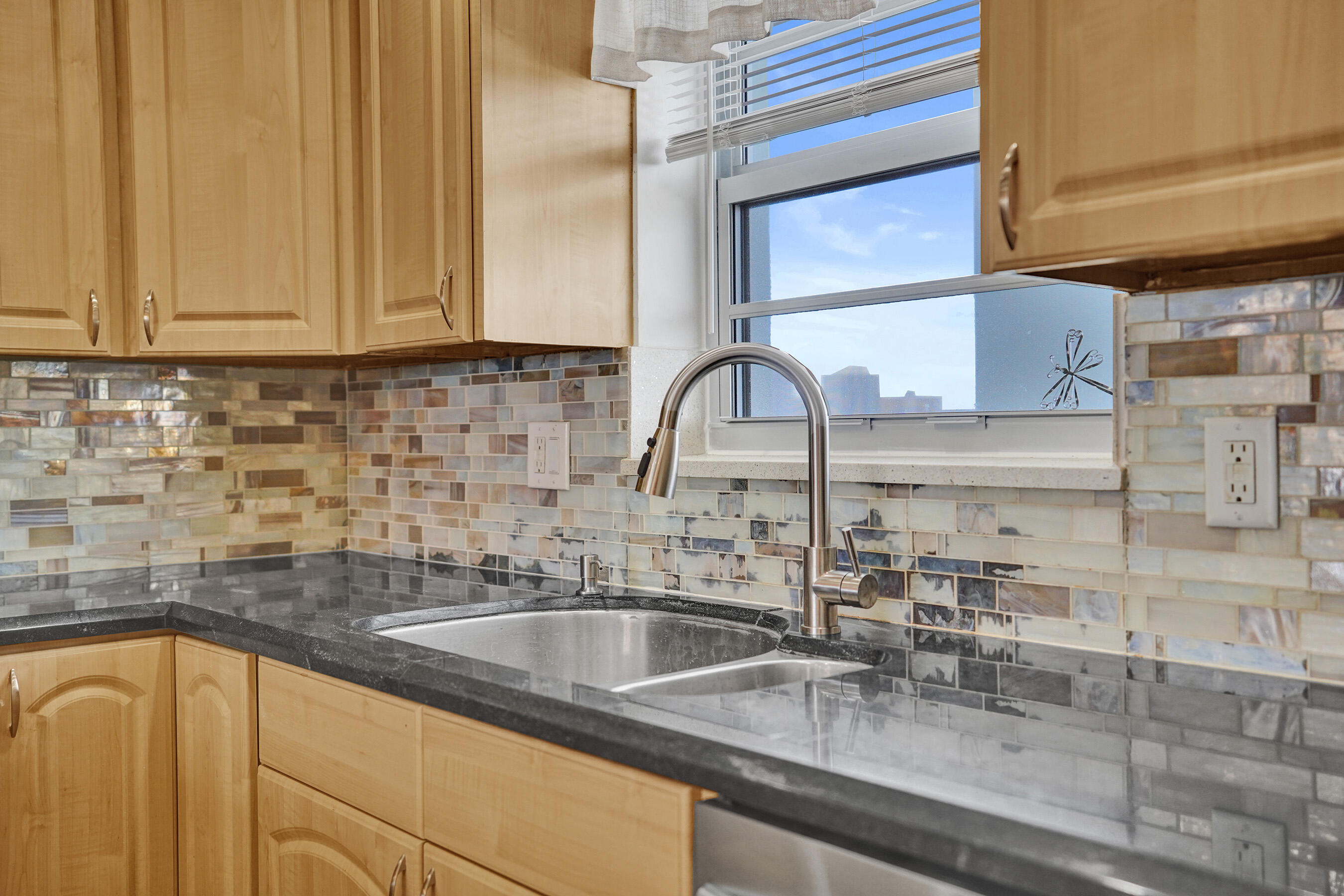 RIDGEVIEW TOWERS CONDO - Residential