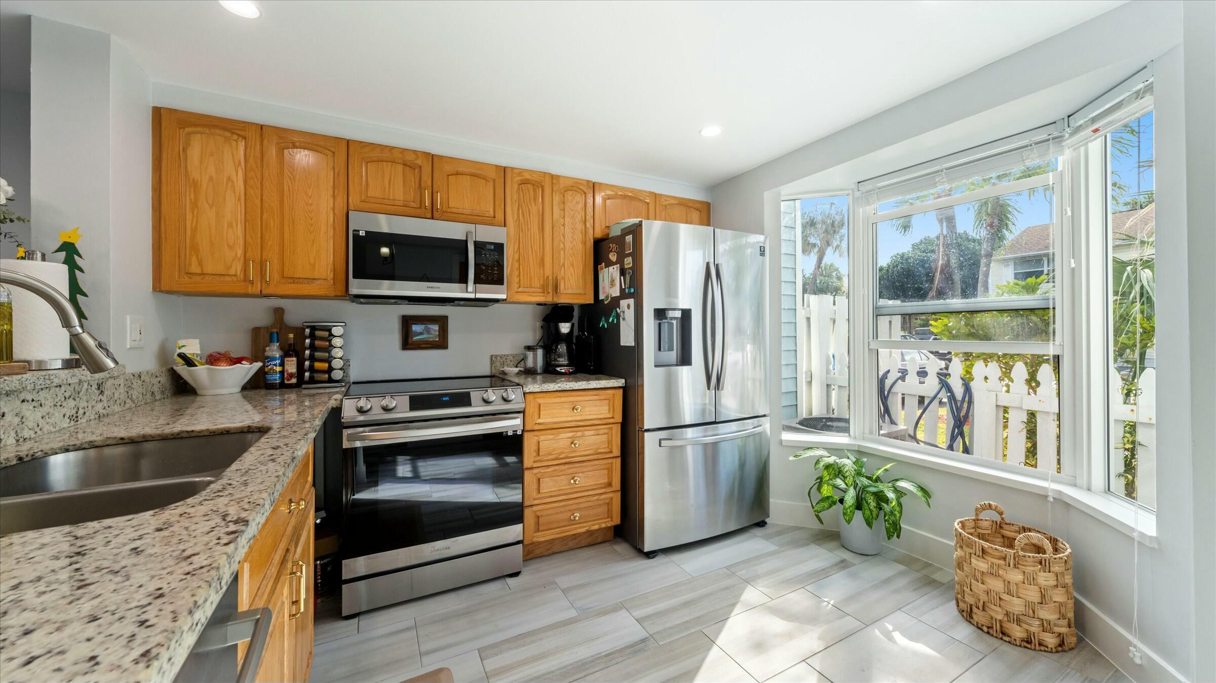 Sun Harbor Townhomes - Residential