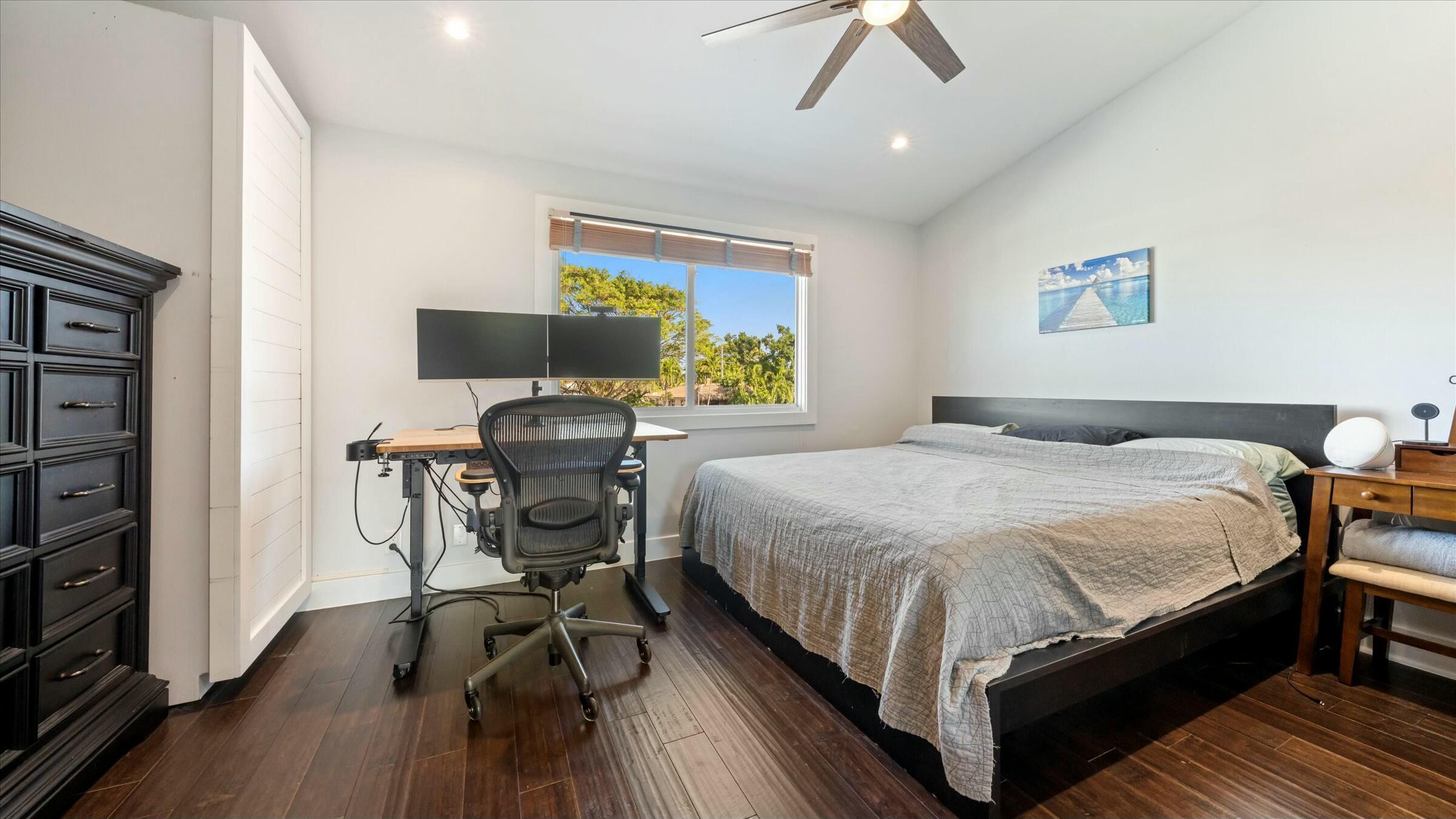 Sun Harbor Townhomes - Residential