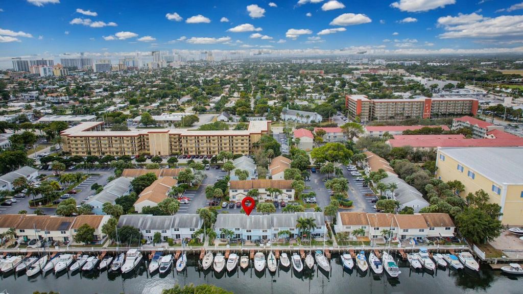 Photo of 2555 NE 15th Street, Pompano Beach, FL 33062 (MLS # B26021245)