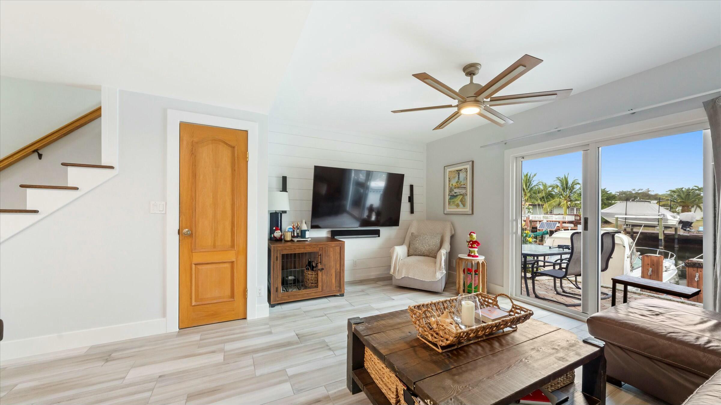 Sun Harbor Townhomes - Residential