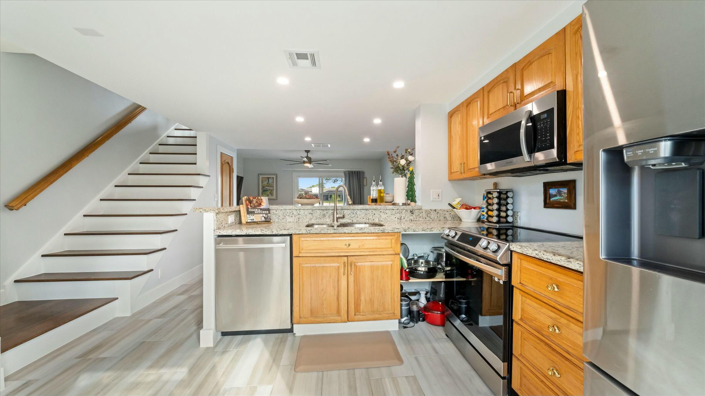 Sun Harbor Townhomes - Residential