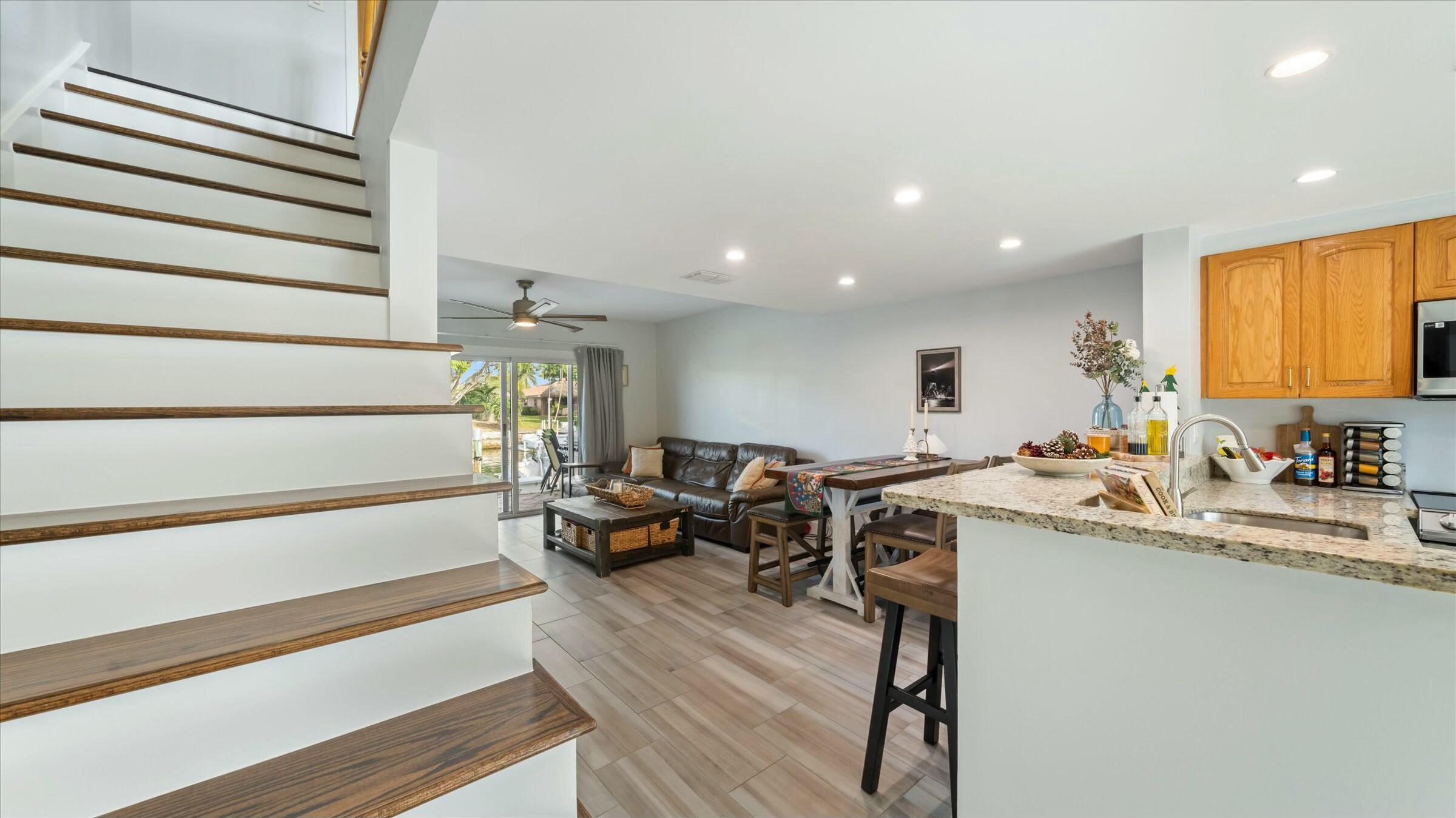 Sun Harbor Townhomes - Residential