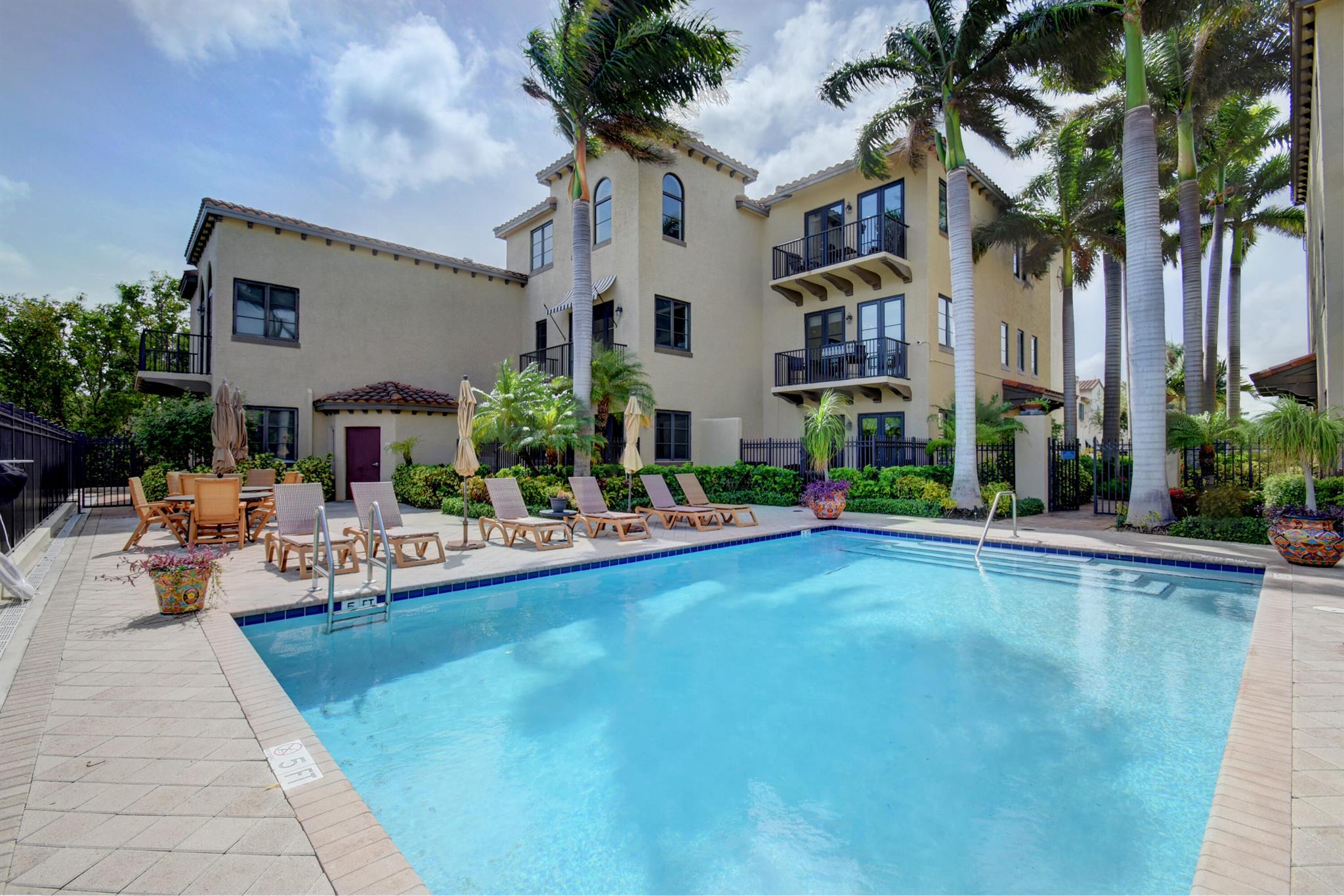 VILLAGIO DEL MAR - Residential Lease