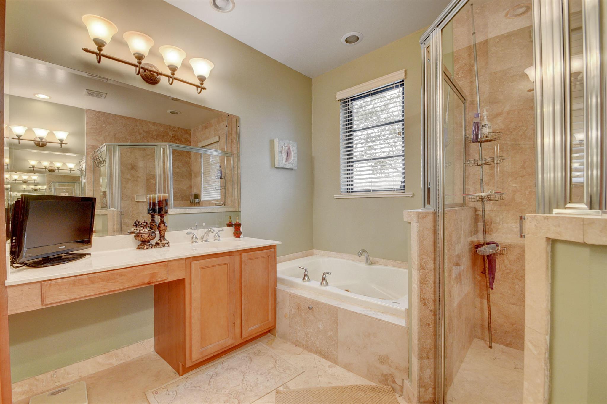 VILLAGIO DEL MAR - Residential Lease