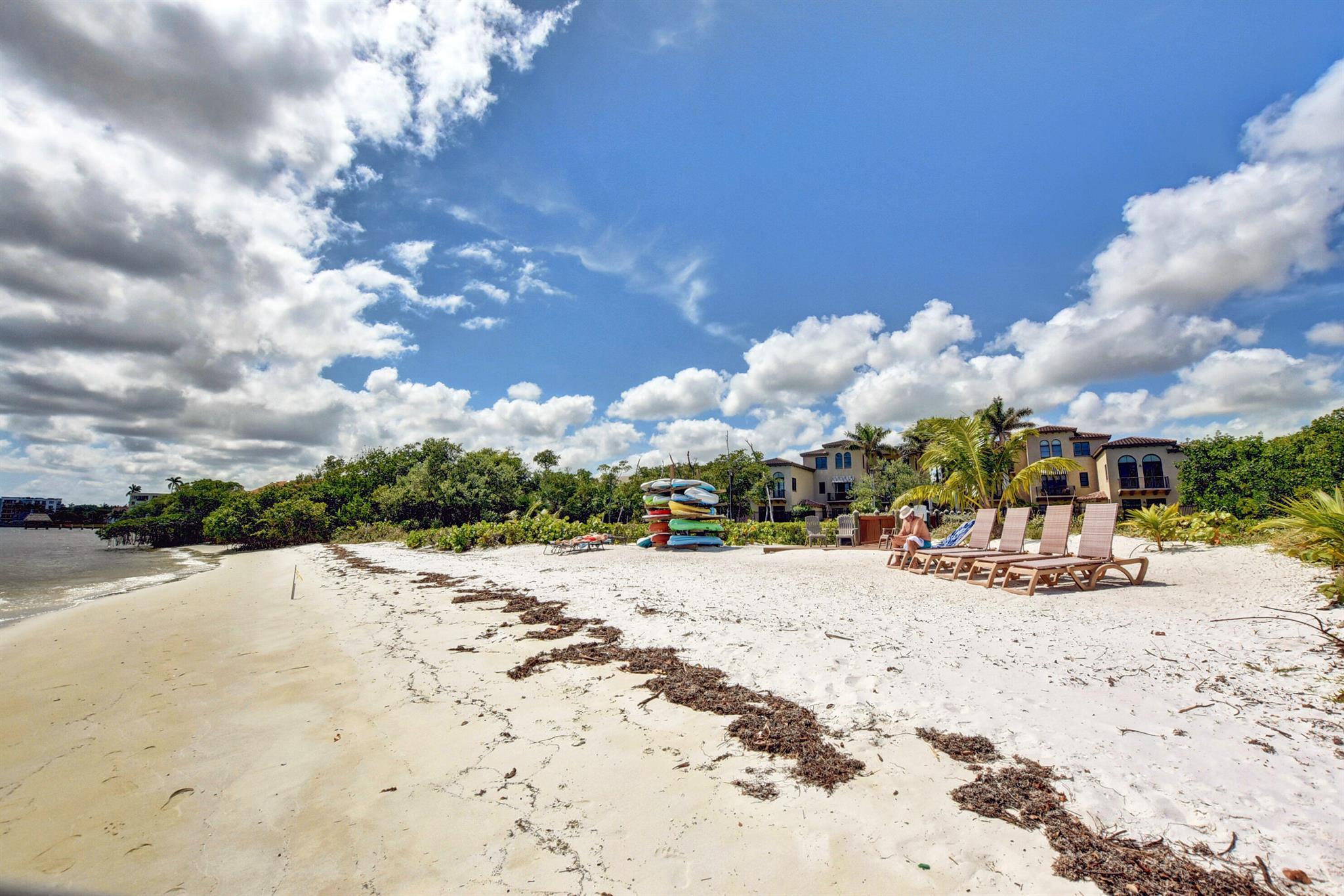 VILLAGIO DEL MAR - Residential Lease