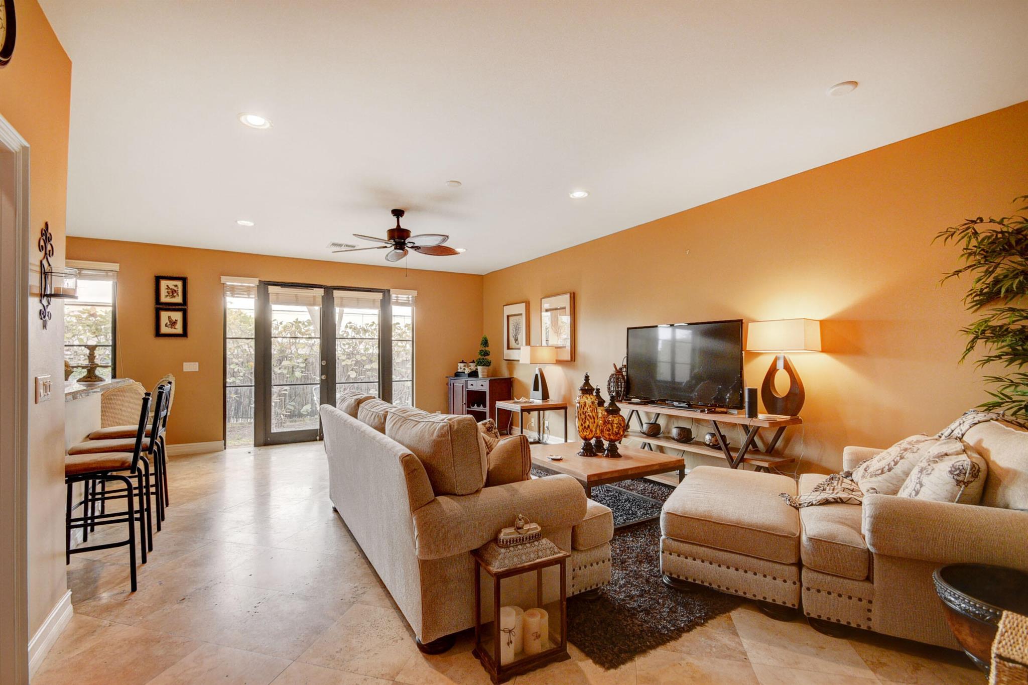 VILLAGIO DEL MAR - Residential Lease