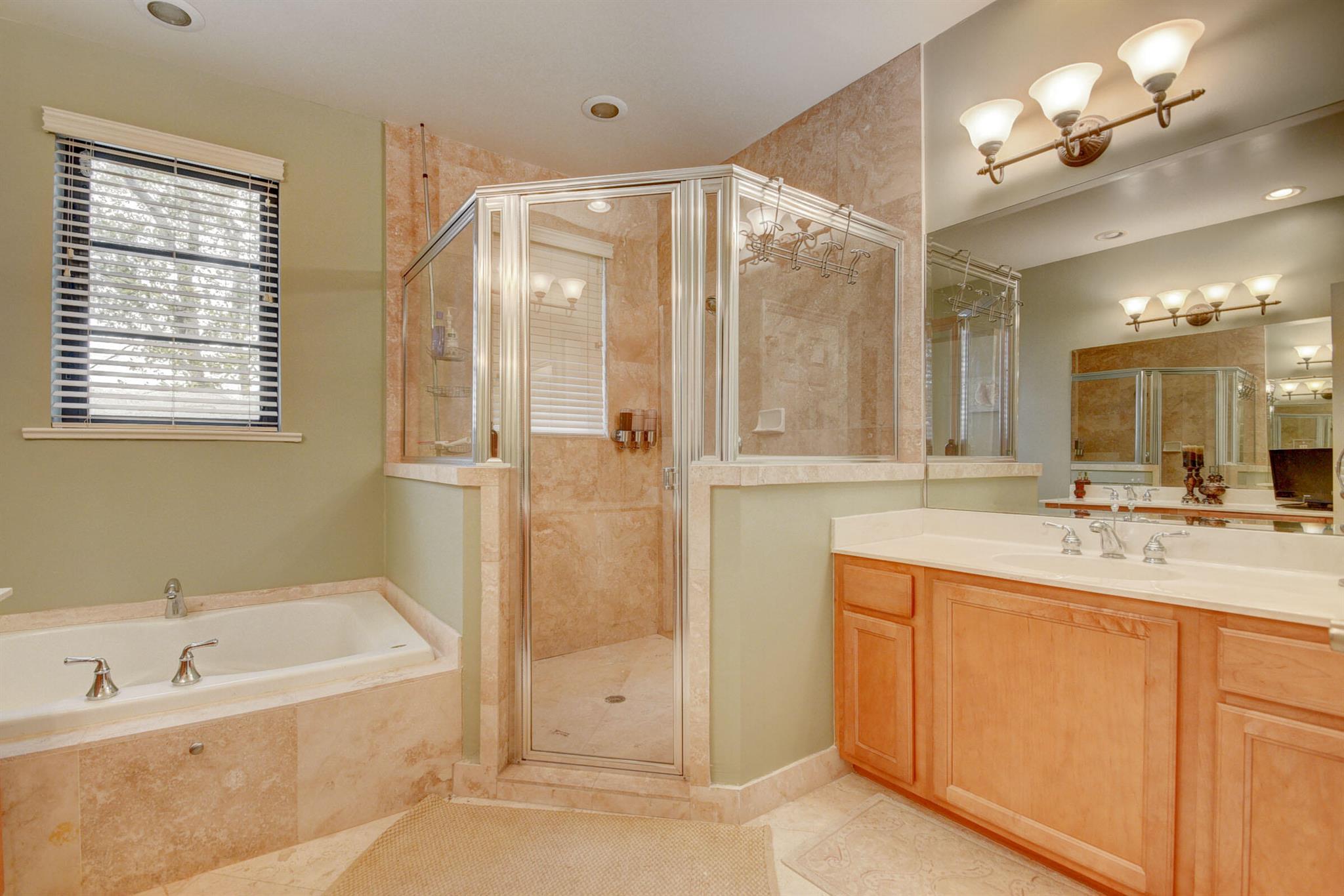 VILLAGIO DEL MAR - Residential Lease