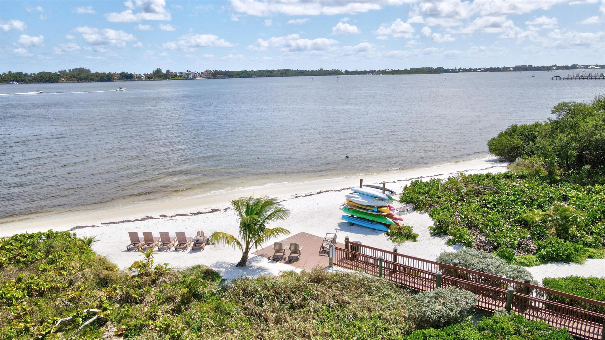 VILLAGIO DEL MAR - Residential Lease