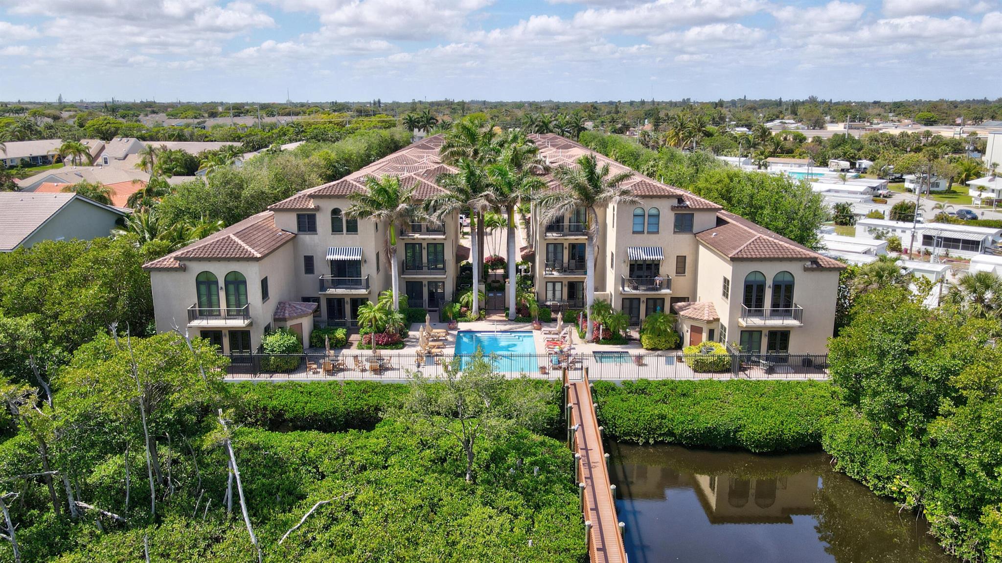 VILLAGIO DEL MAR - Residential Lease