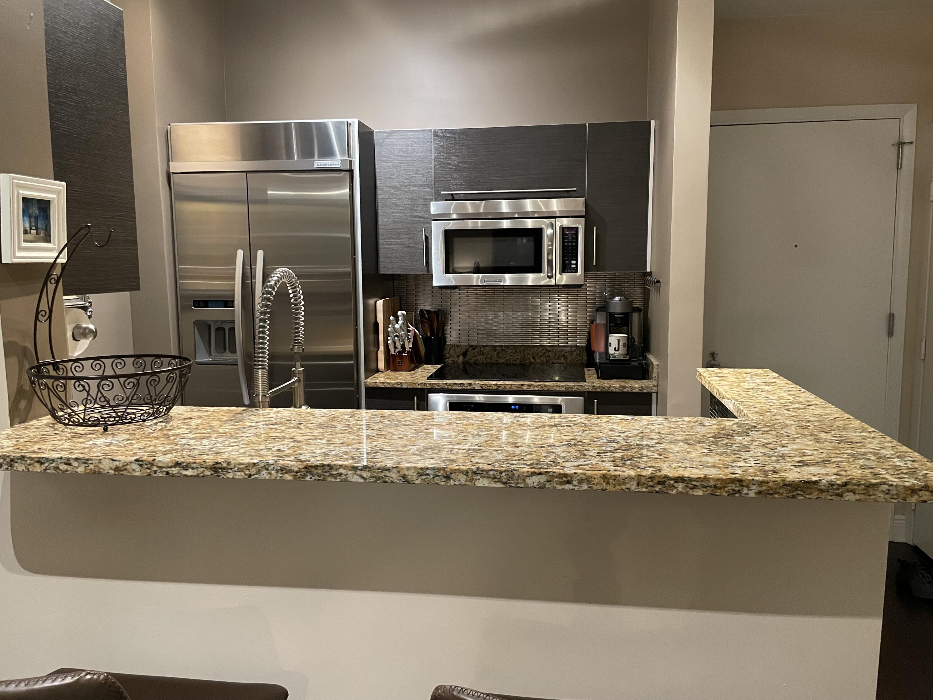 CITYPLACE SOUTH TOWER CON - Residential Lease