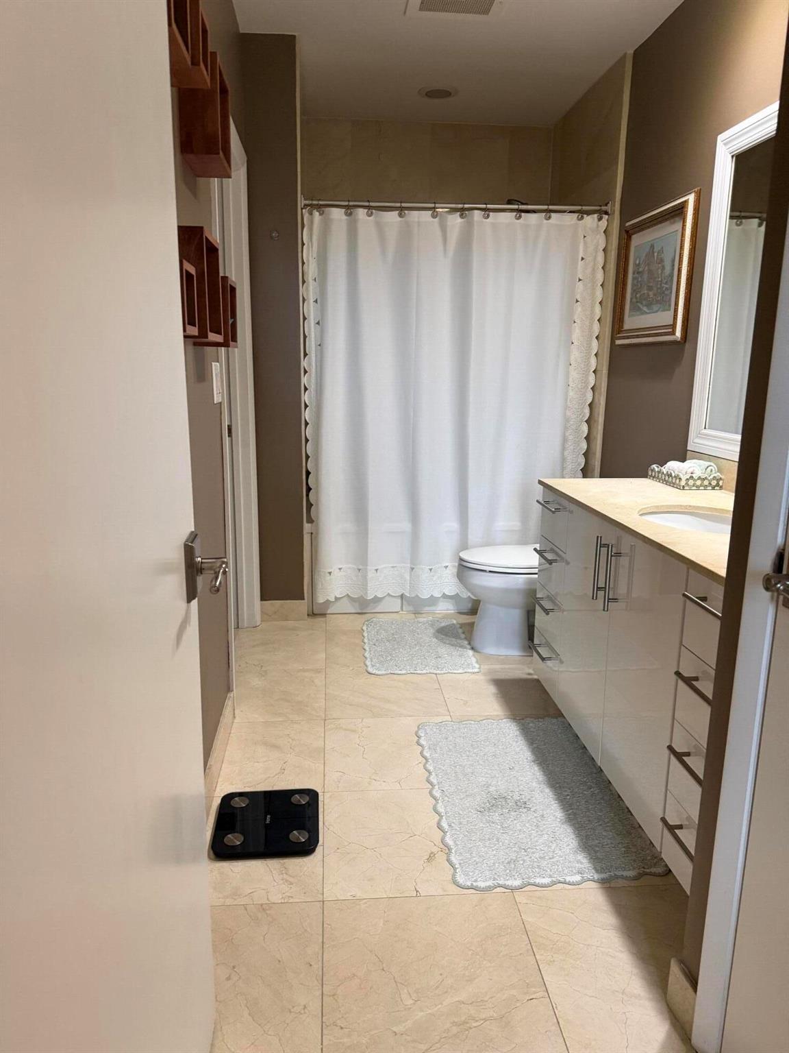 CITYPLACE SOUTH TOWER CON - Residential Lease