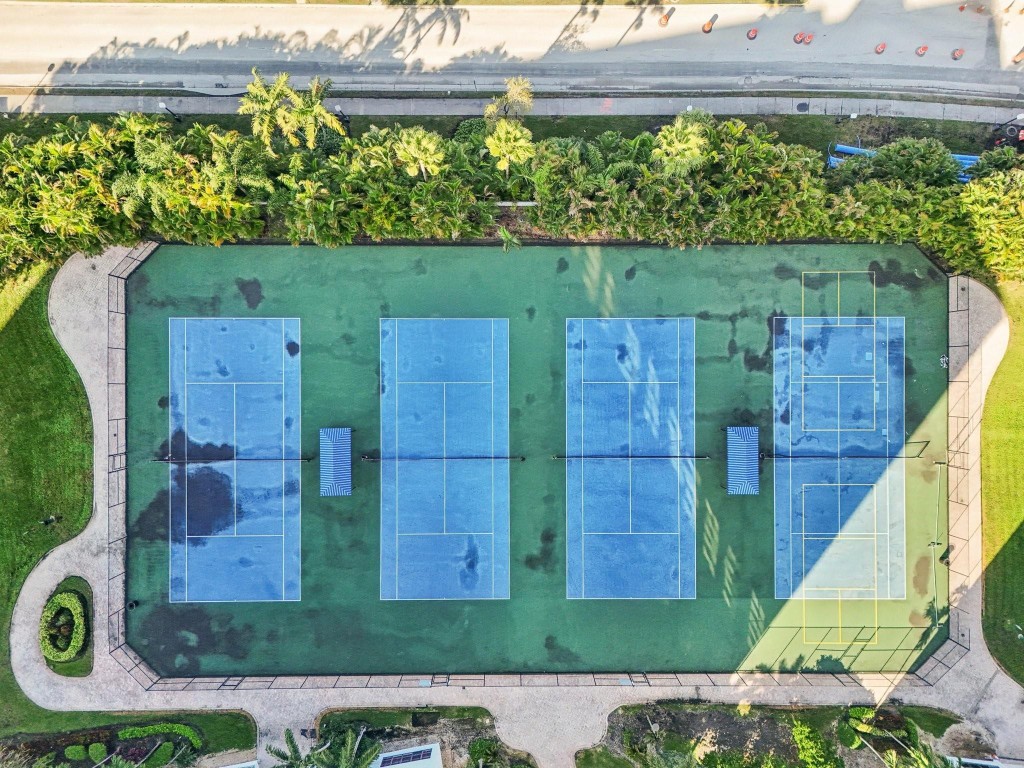 OLYMPUS CONDO - Residential