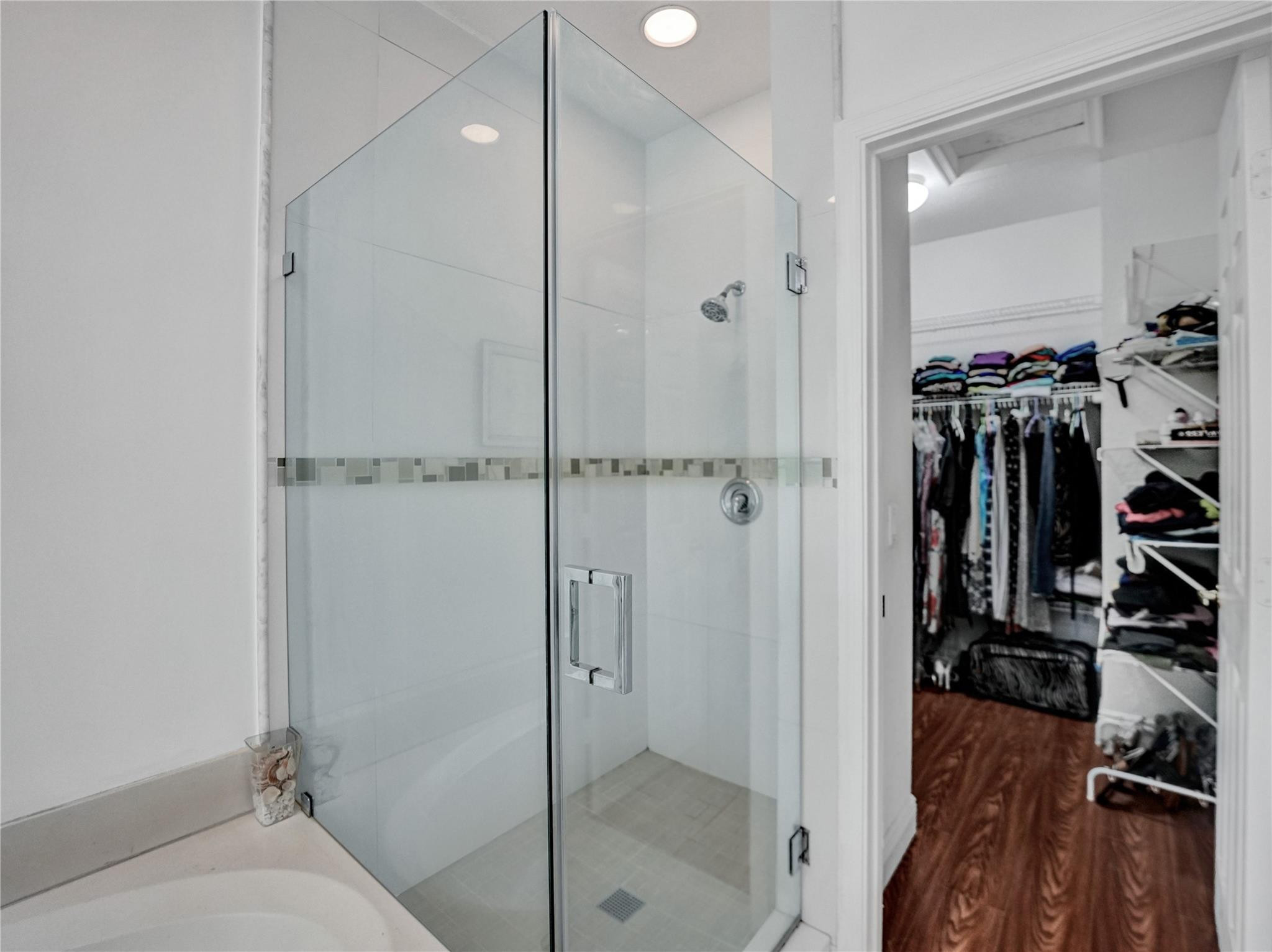 LAKEVIEW WEST 158-44 - Residential