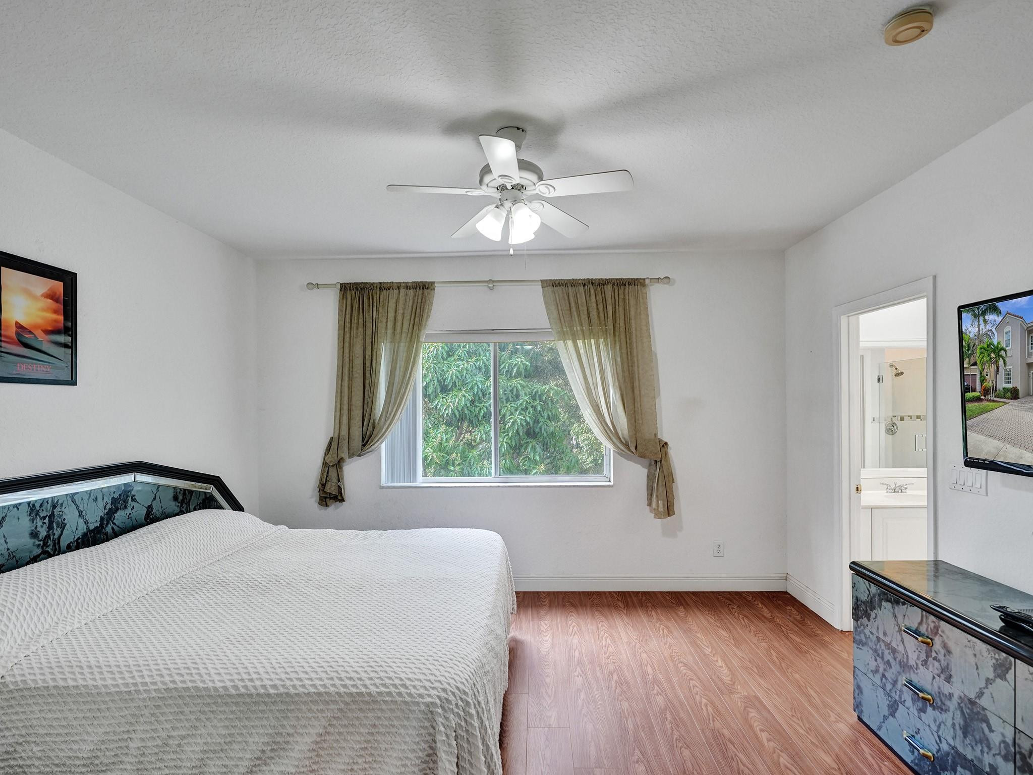 LAKEVIEW WEST 158-44 - Residential
