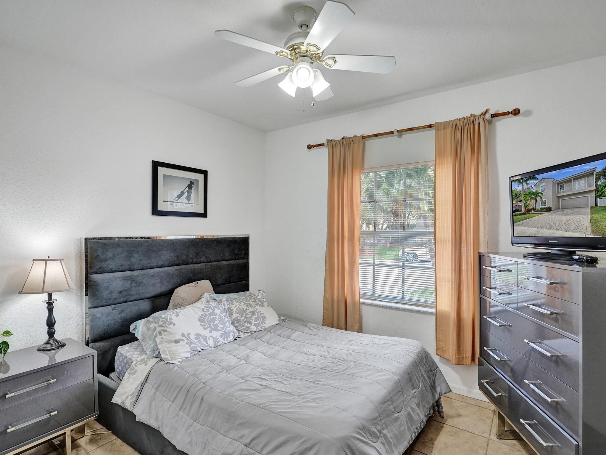 LAKEVIEW WEST 158-44 - Residential