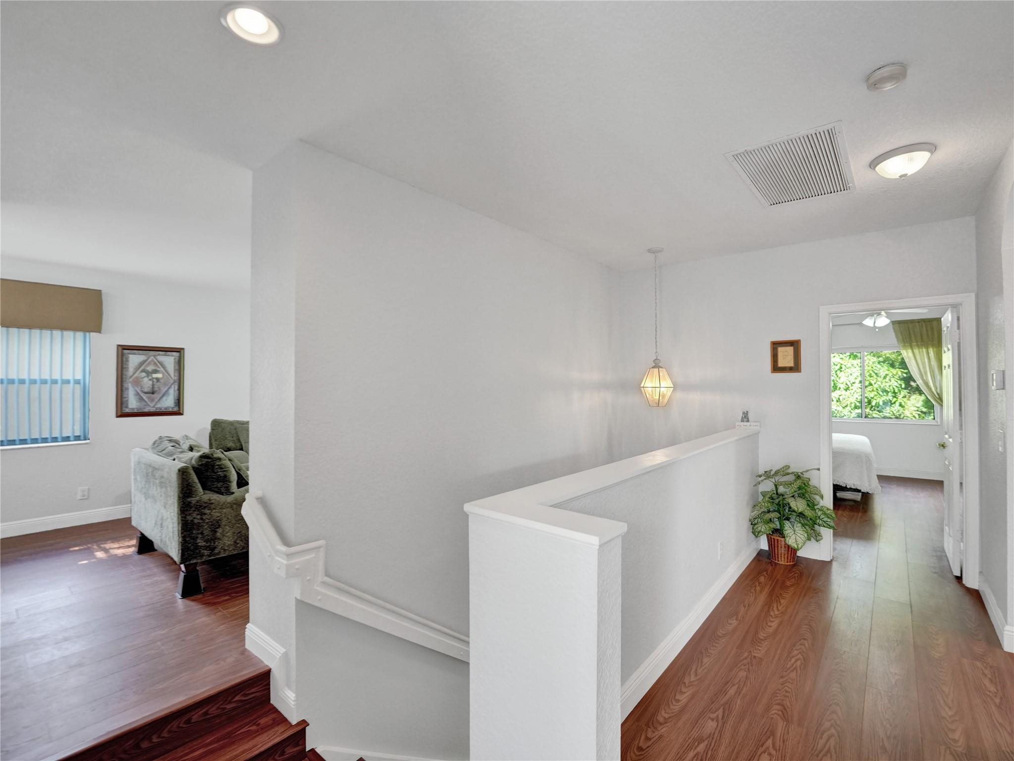 LAKEVIEW WEST 158-44 - Residential