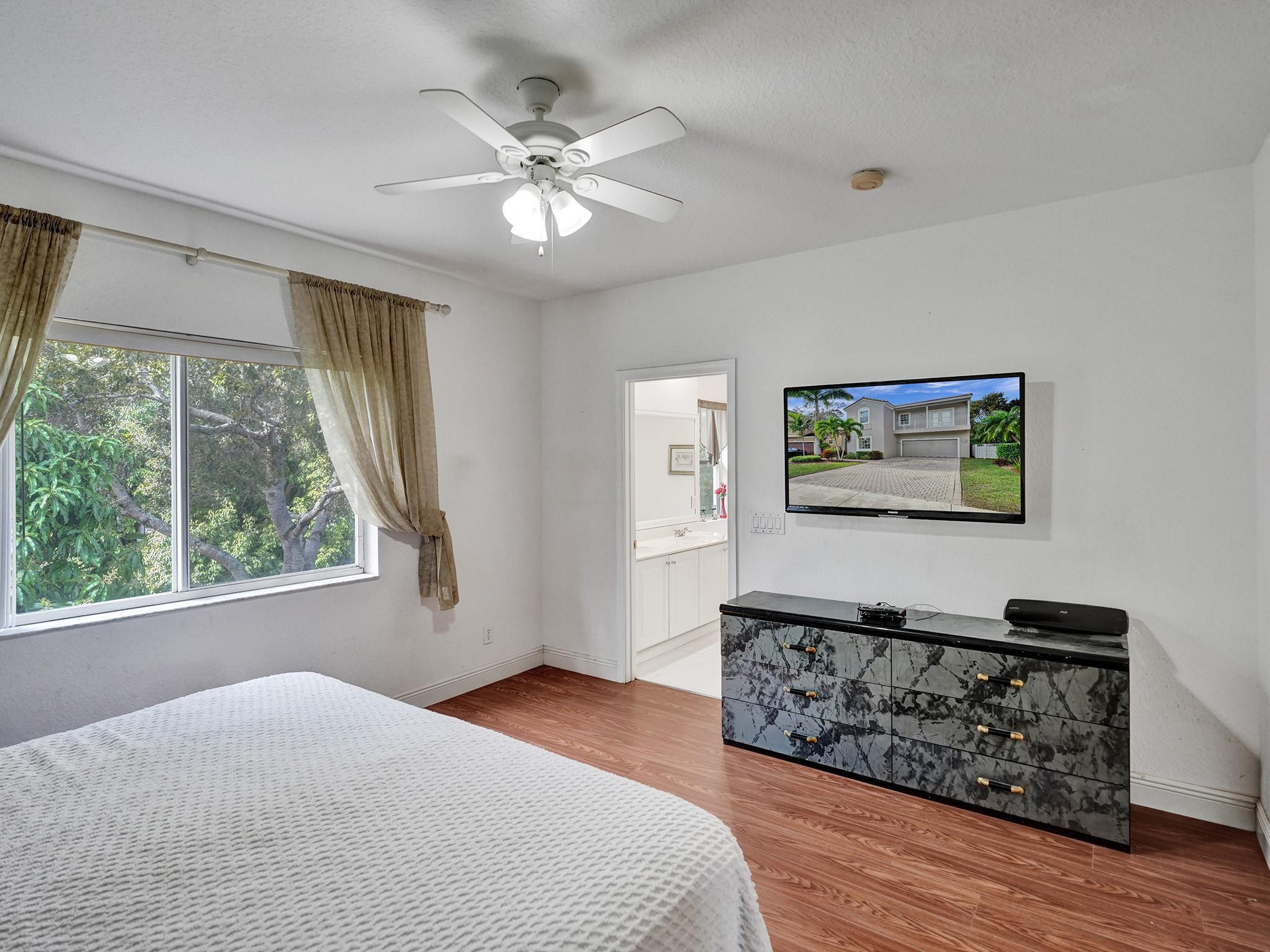 LAKEVIEW WEST 158-44 - Residential