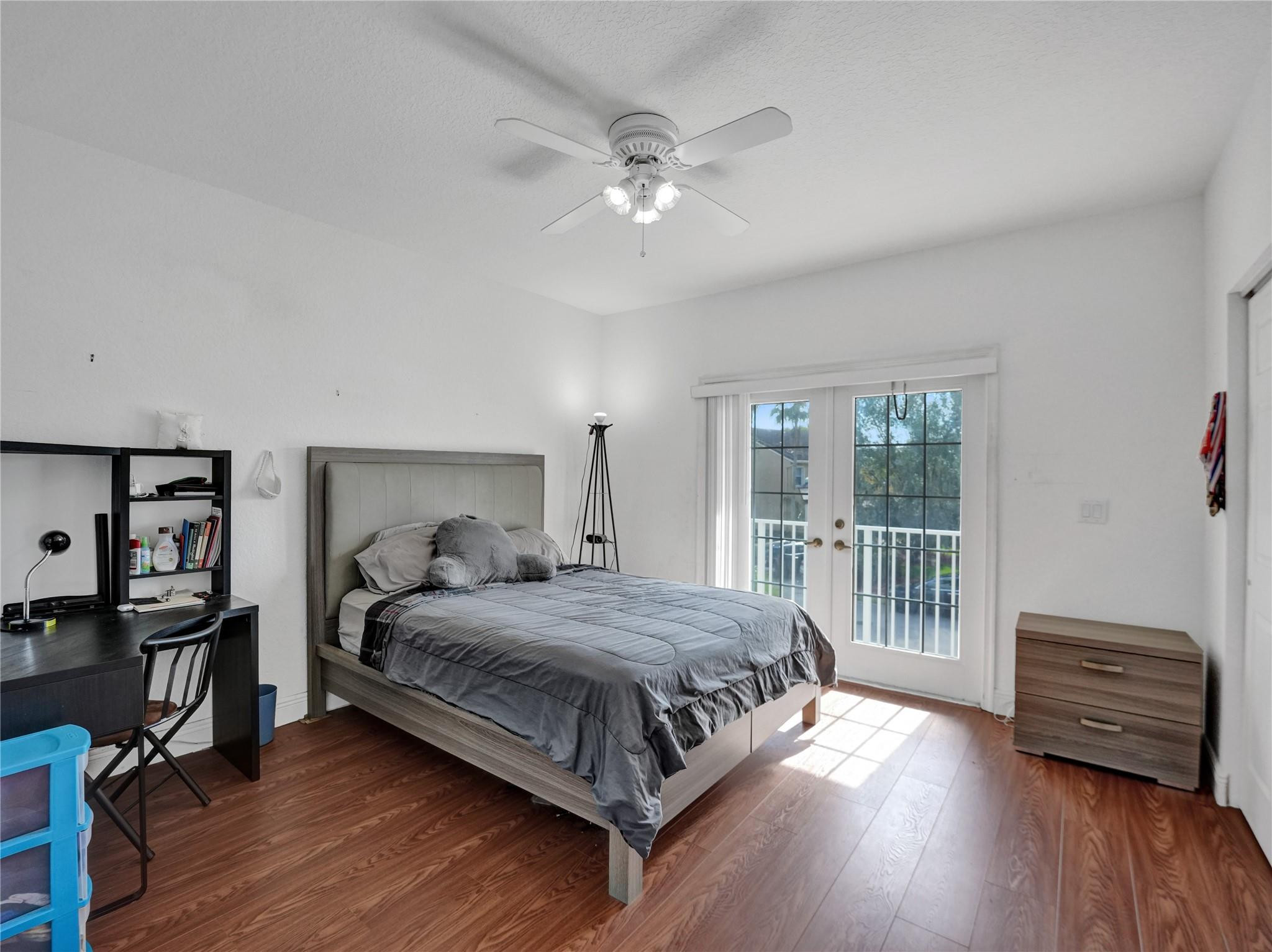 LAKEVIEW WEST 158-44 - Residential