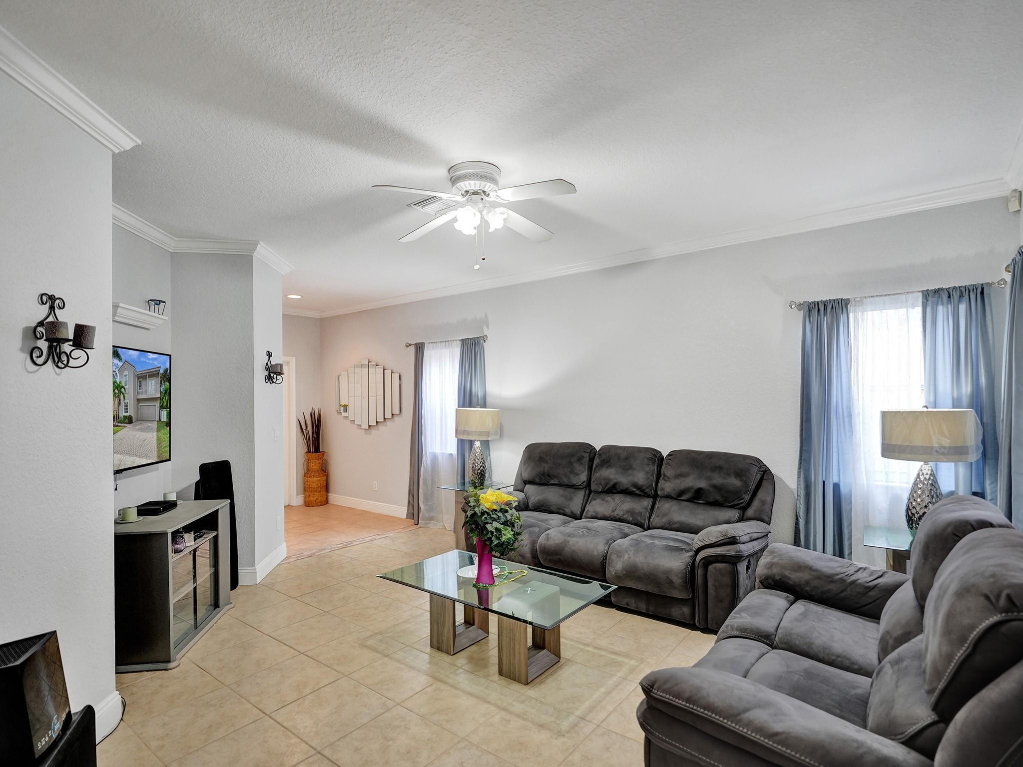 LAKEVIEW WEST 158-44 - Residential