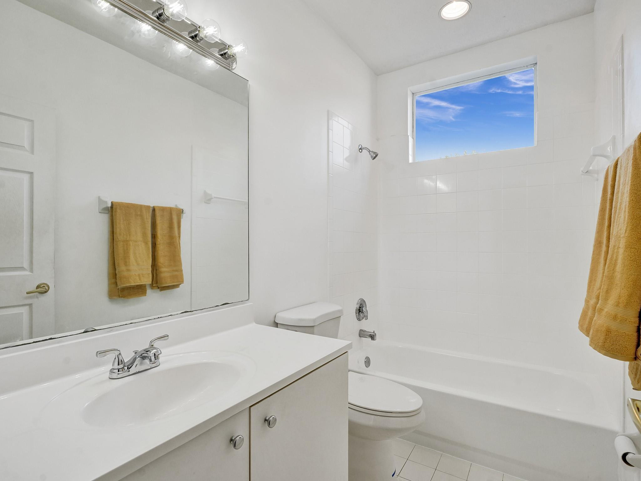 LAKEVIEW WEST 158-44 - Residential