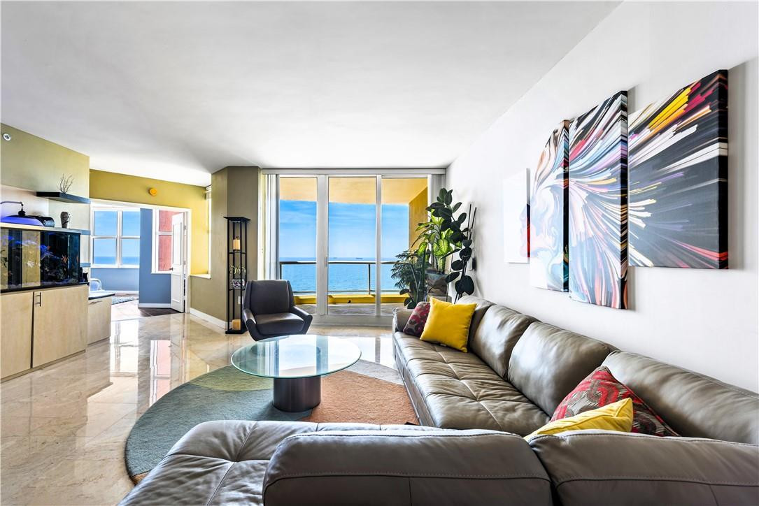 The Palms - Residential