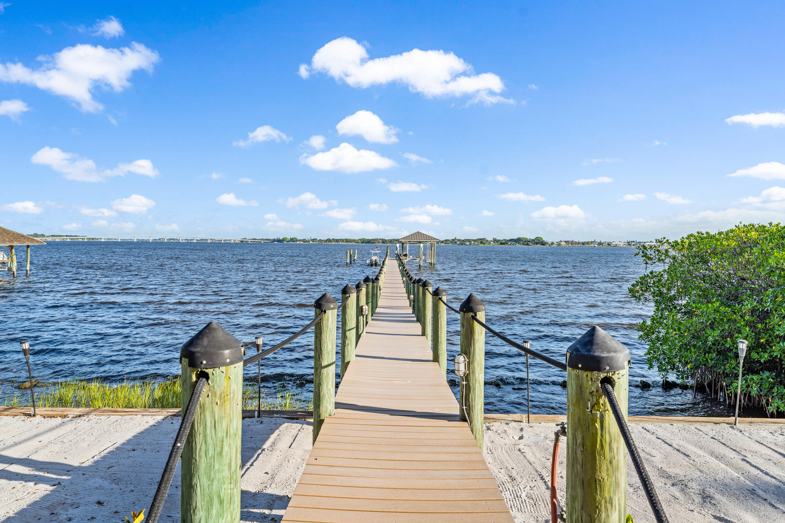 PLANTATION AT SEWALLS POINT THE - Residential