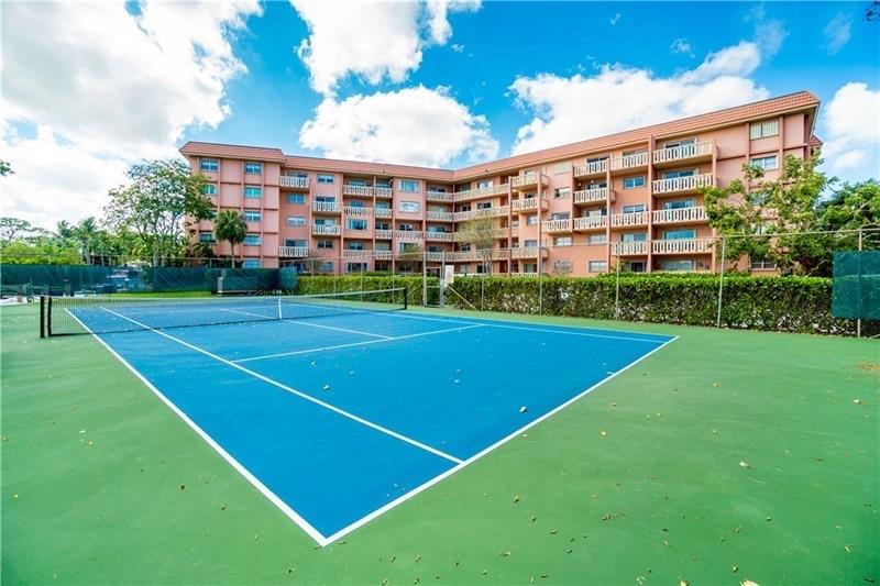 River Reach Condominiums - Residential