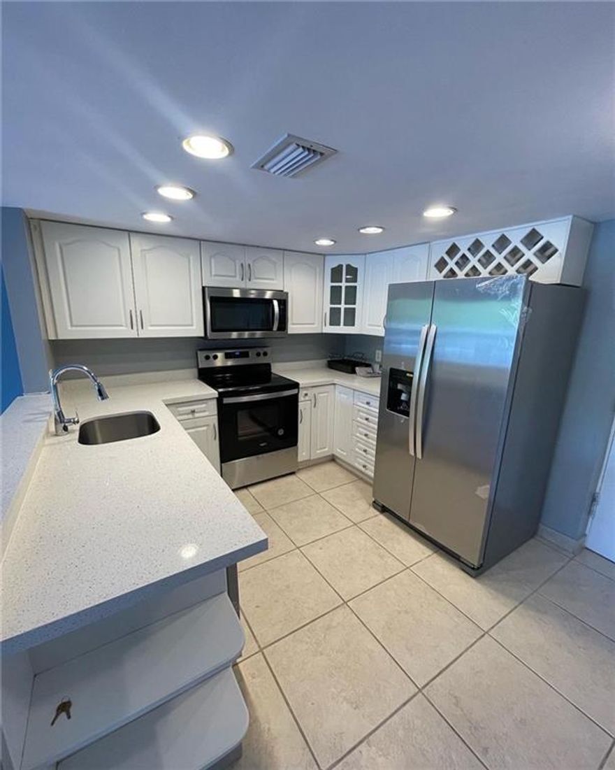 Located in the Waterfront Gated Community of River Reach in the heart of Fort Lauderdale, Tarpon River!!!This beautiful, turnkey, newly renovated 1/1 condo with a walk in closet, all new appliances, and brand new flooring and paint job is ready for its new owners!-Minutes away from, Las Olas, Downtown, the Beach, airport, and major highways!-The community includes heated swimming pools, tennis, community center with gym, kayak storage, and more!-Boat docking options as available ($50 per ft per year)-Allows 2 small pets-Ok to Lease 1st year