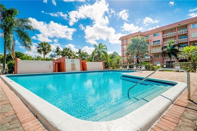 River Reach Condominiums - Residential