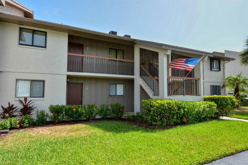 Photo of 1600 NE Dixie Highway Hwy #14-107, Jensen Beach, FL 34957 (MLS # R10824007)