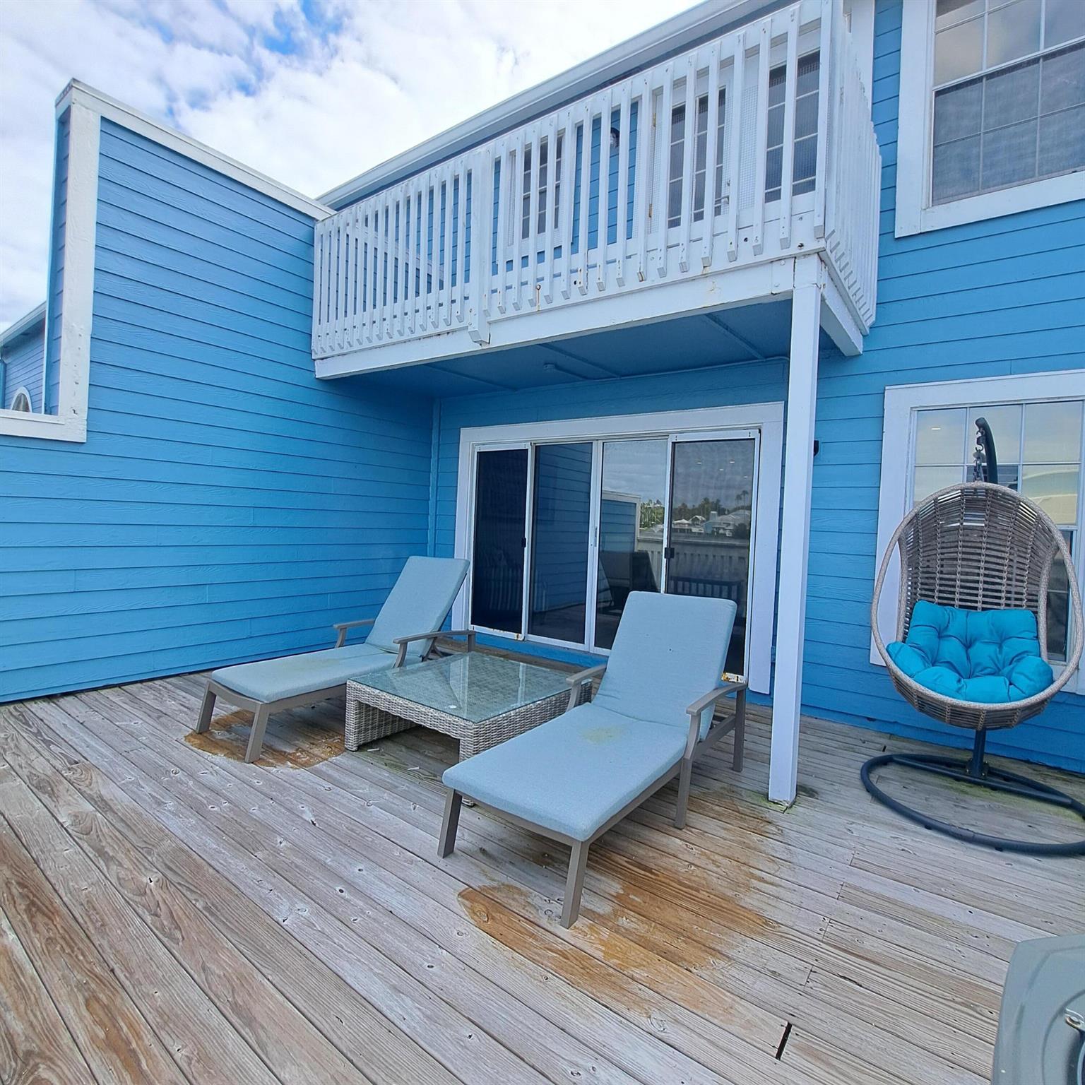 VILLAS OF OCEAN DUNES 4 - Residential Lease