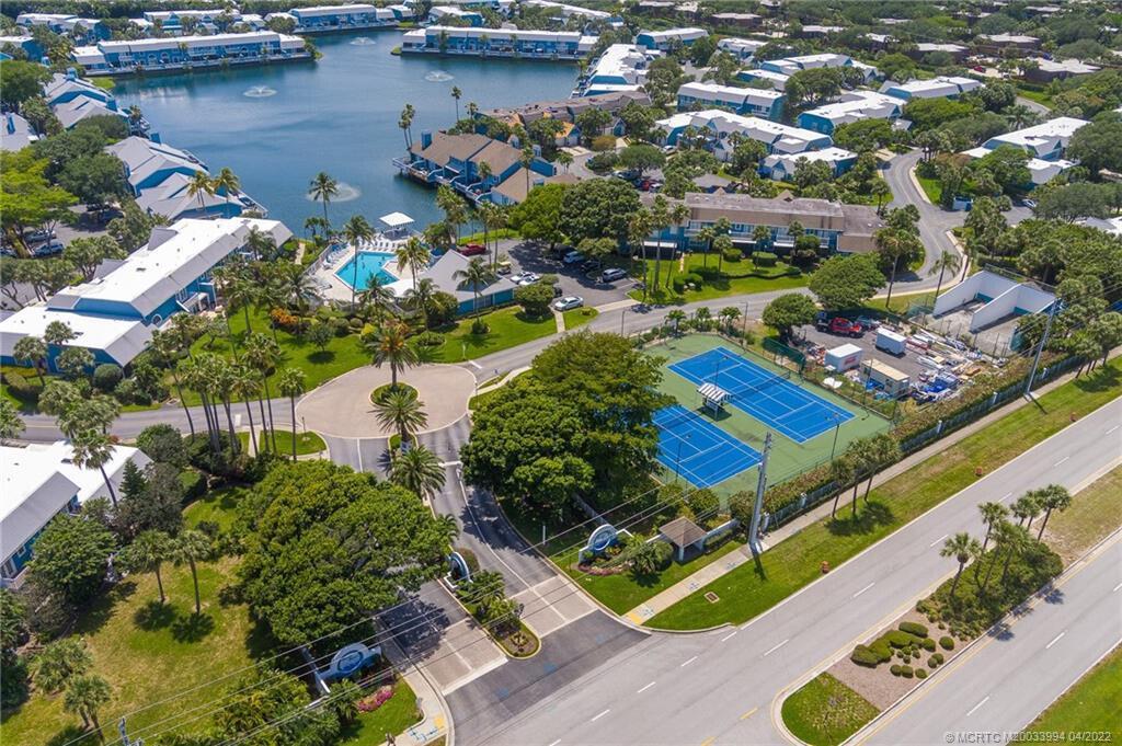 VILLAS OF OCEAN DUNES 4 - Residential Lease